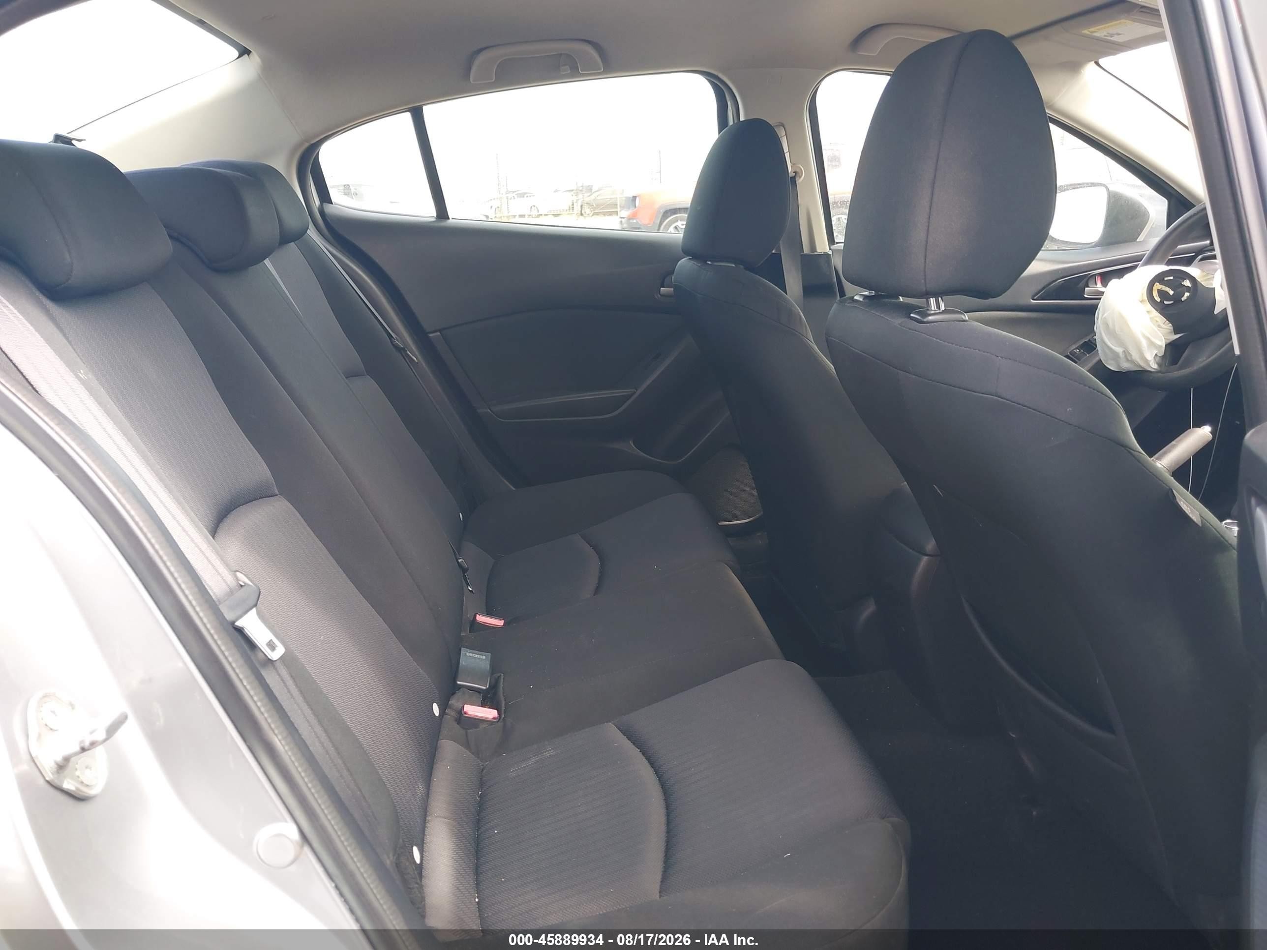 2015 Mazda Mazda3 I Sport Серый vin: 3MZBM1U78FM175920
