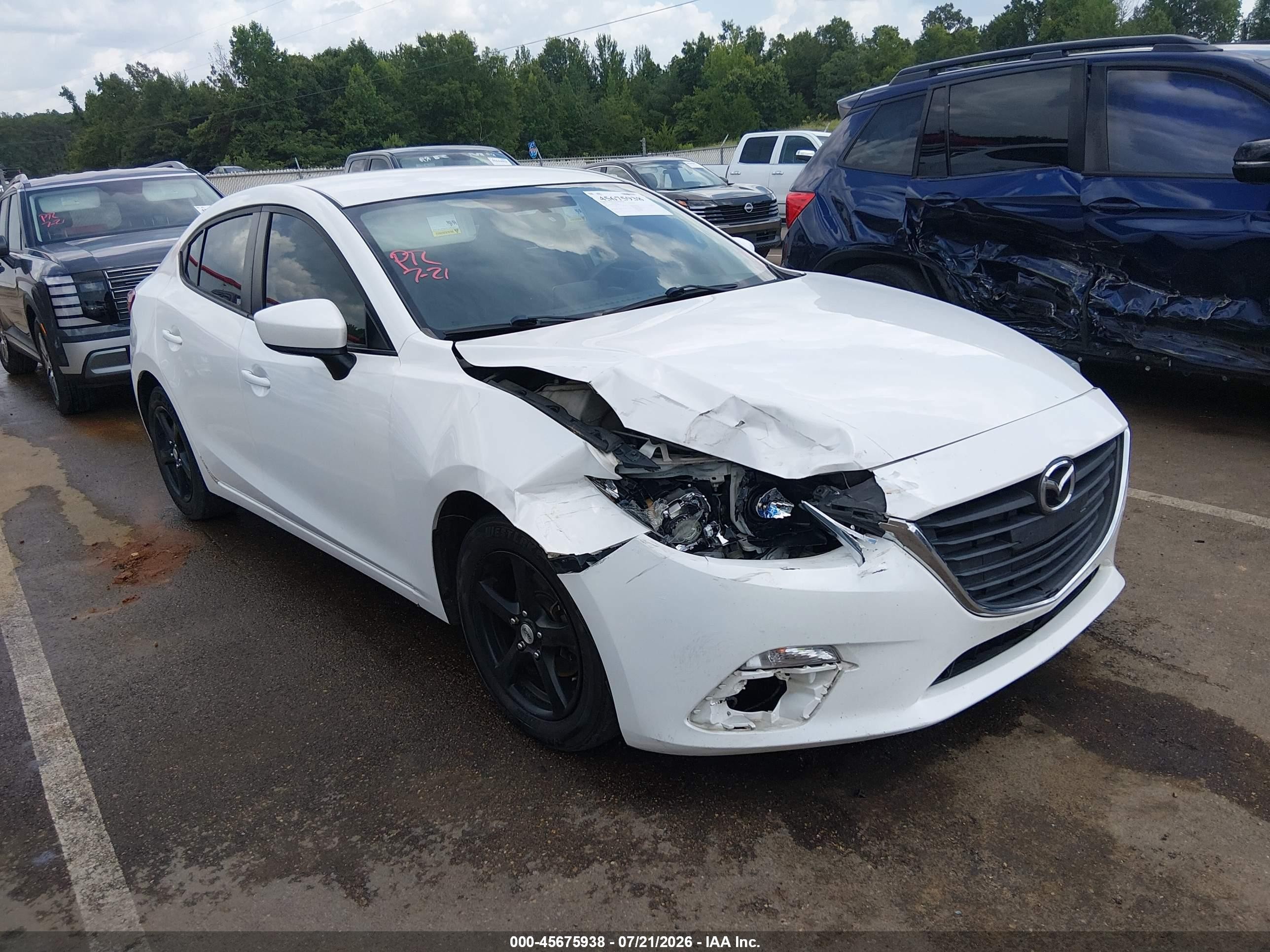 2015 Mazda Mazda3 I Sport White vin: 3MZBM1U78FM181572