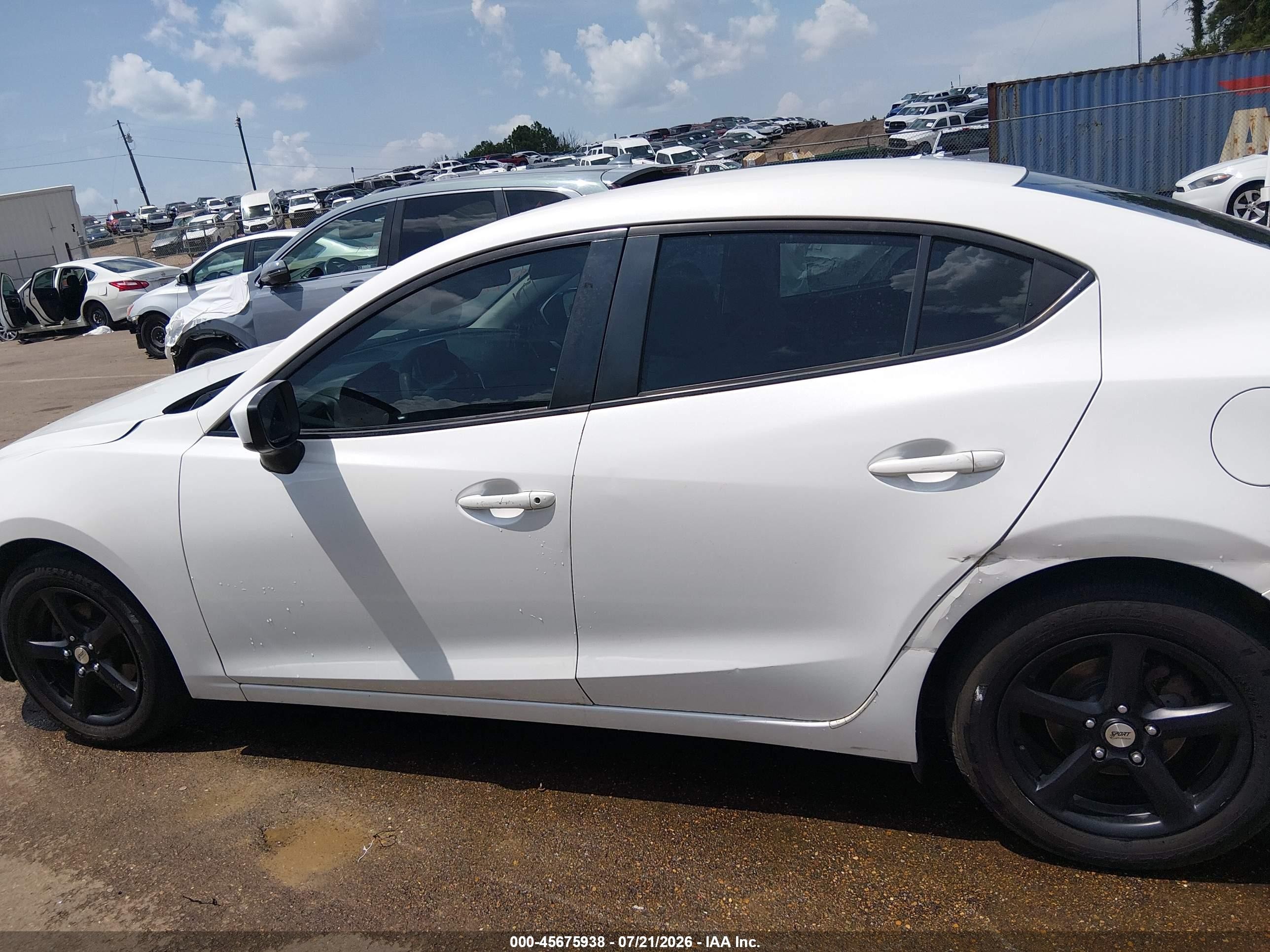 2015 Mazda Mazda3 I Sport White vin: 3MZBM1U78FM181572