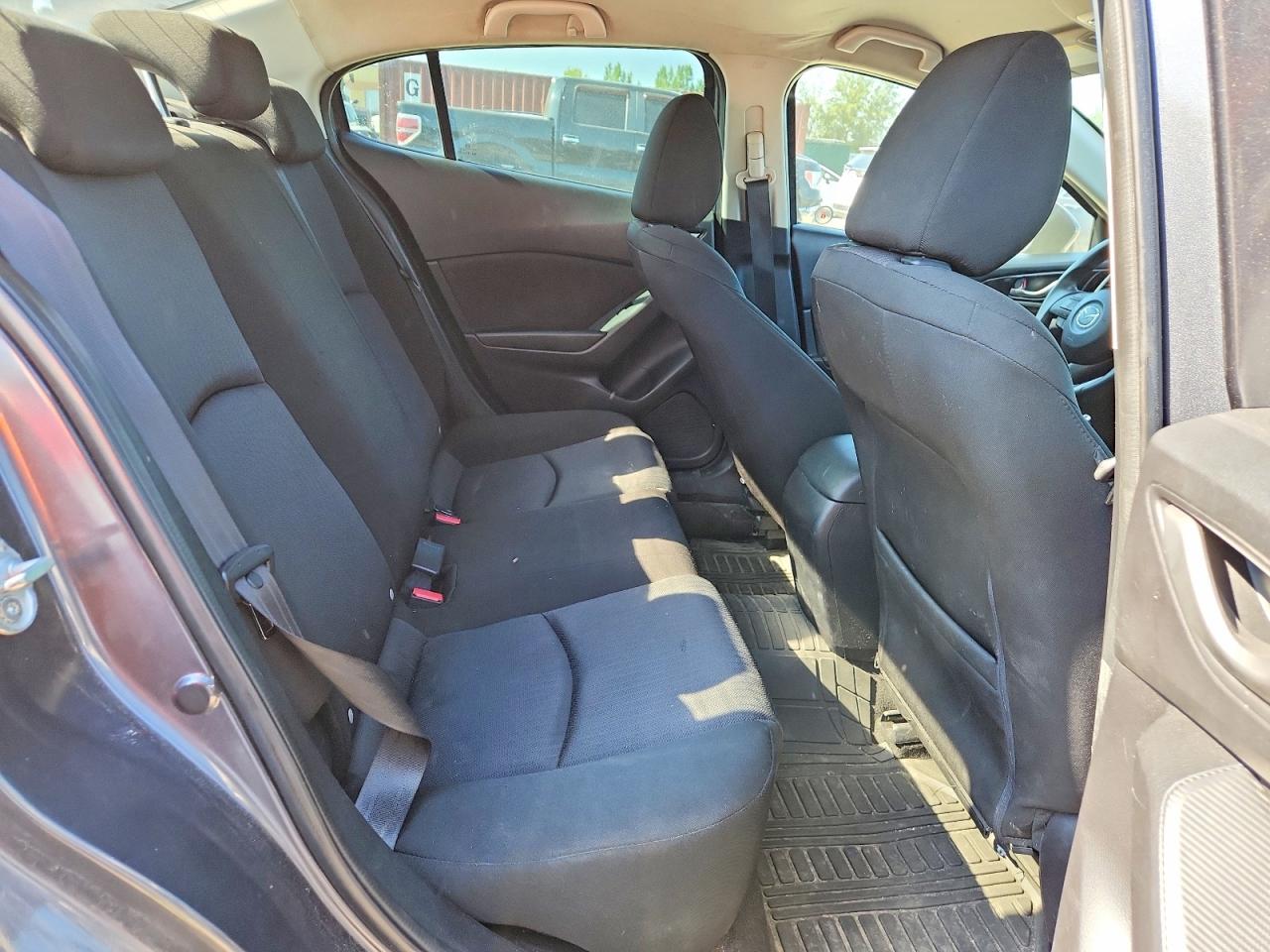2015 Mazda 3 Sport Серый vin: 3MZBM1U78FM199537