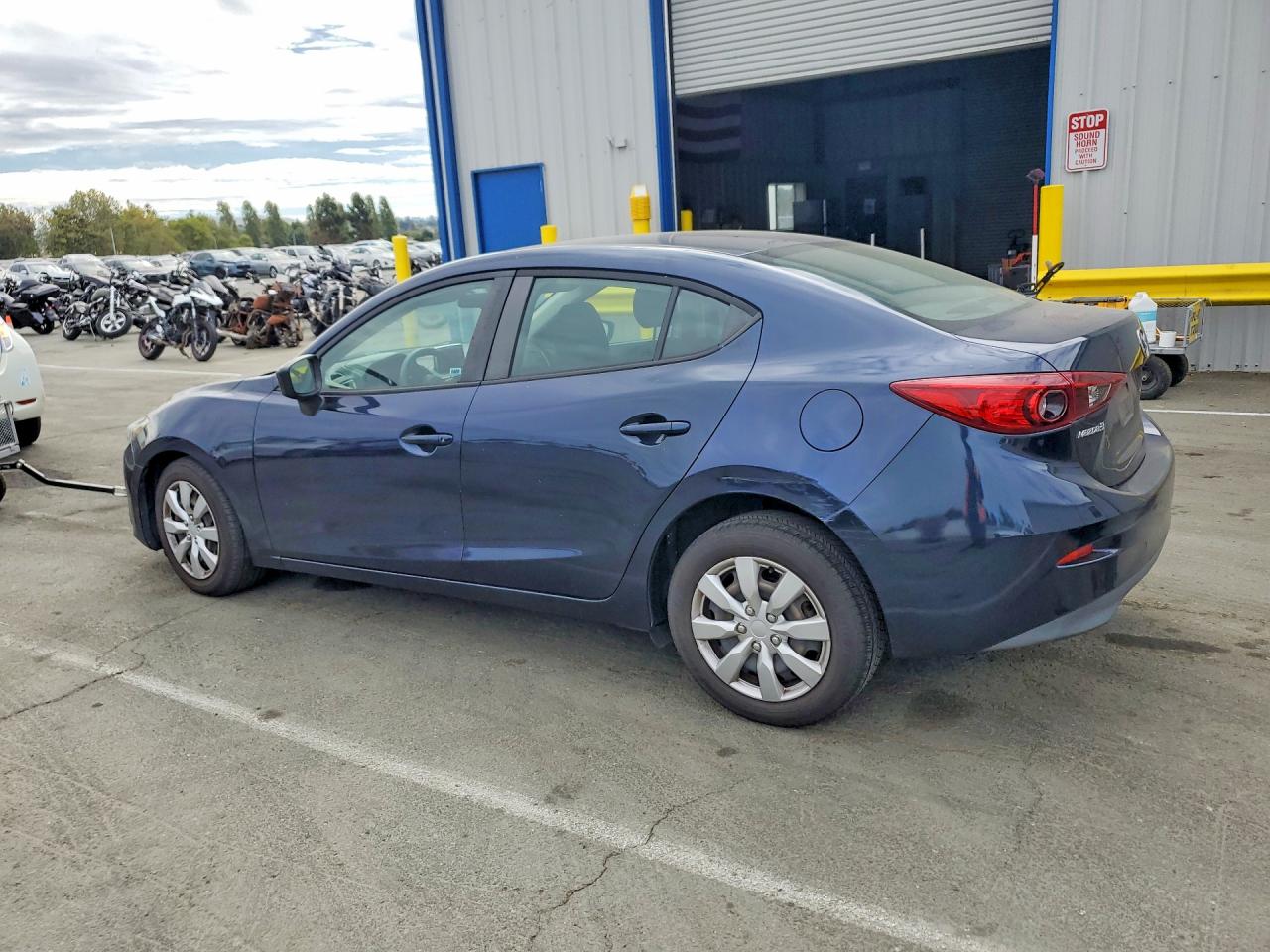 2015 Mazda 3 Sport Blue vin: 3MZBM1U79FM229242