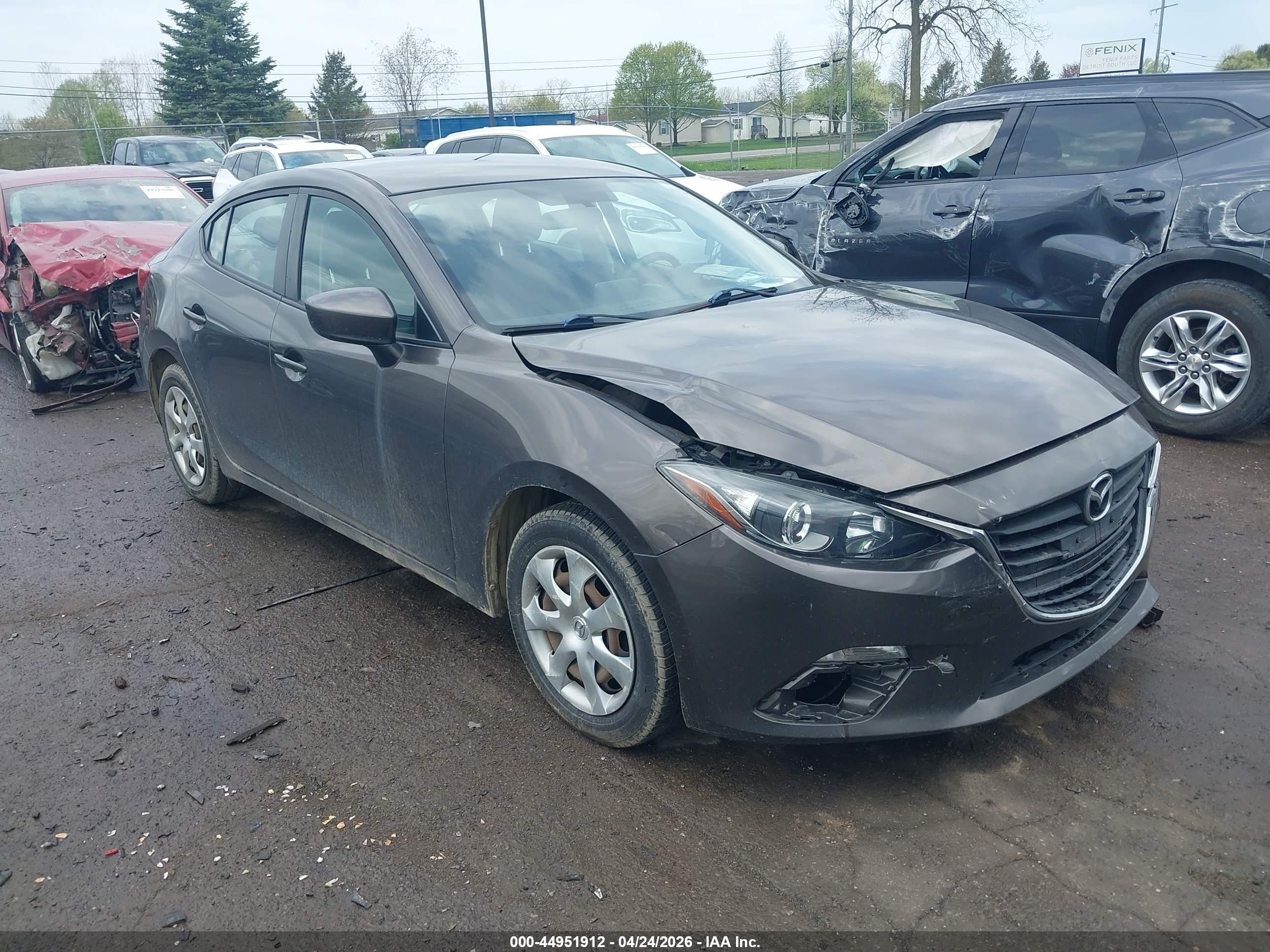 2015 Mazda Mazda3 I Sport Gray vin: 3MZBM1U79FM235526