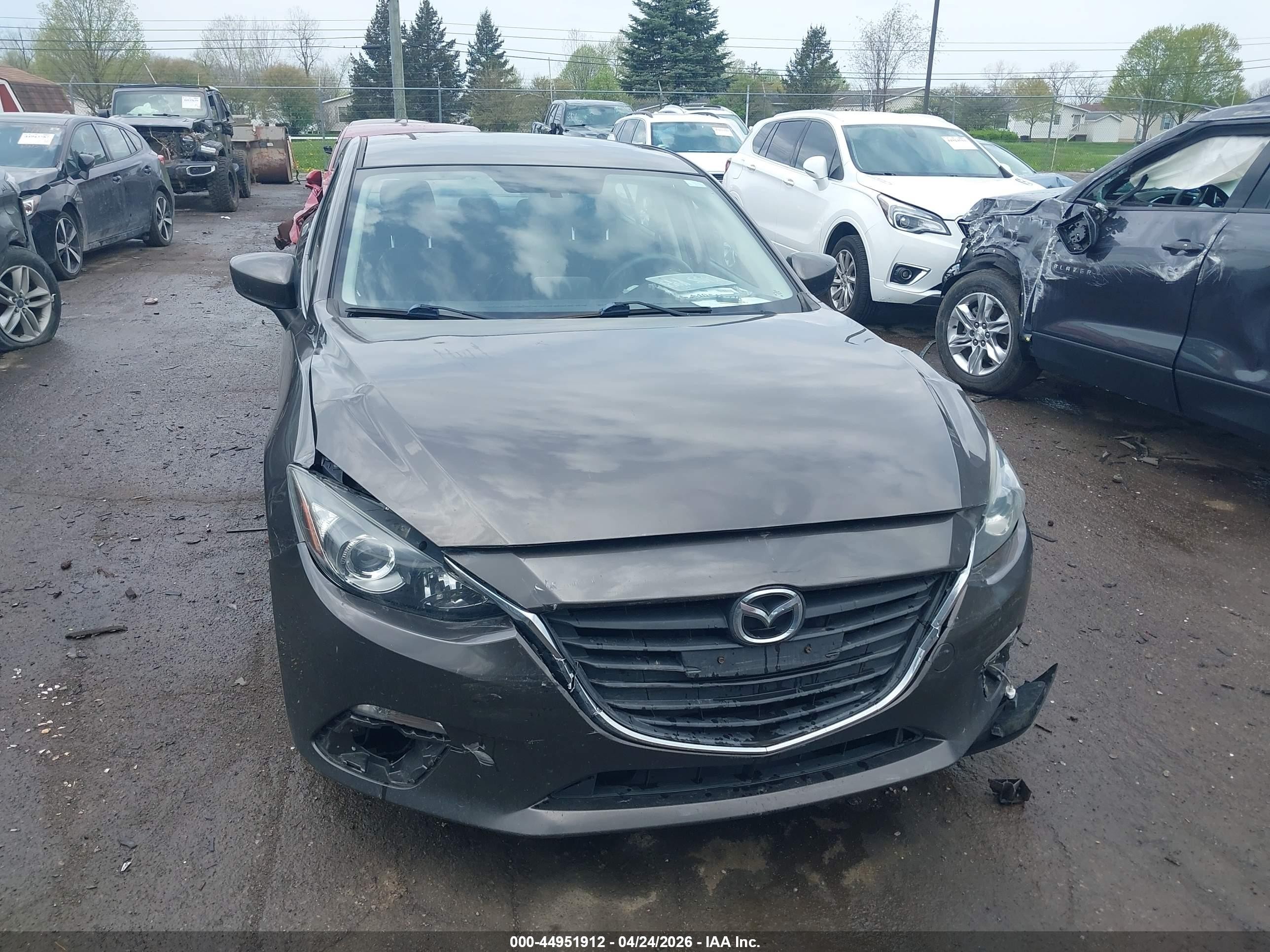 2015 Mazda Mazda3 I Sport Gray vin: 3MZBM1U79FM235526