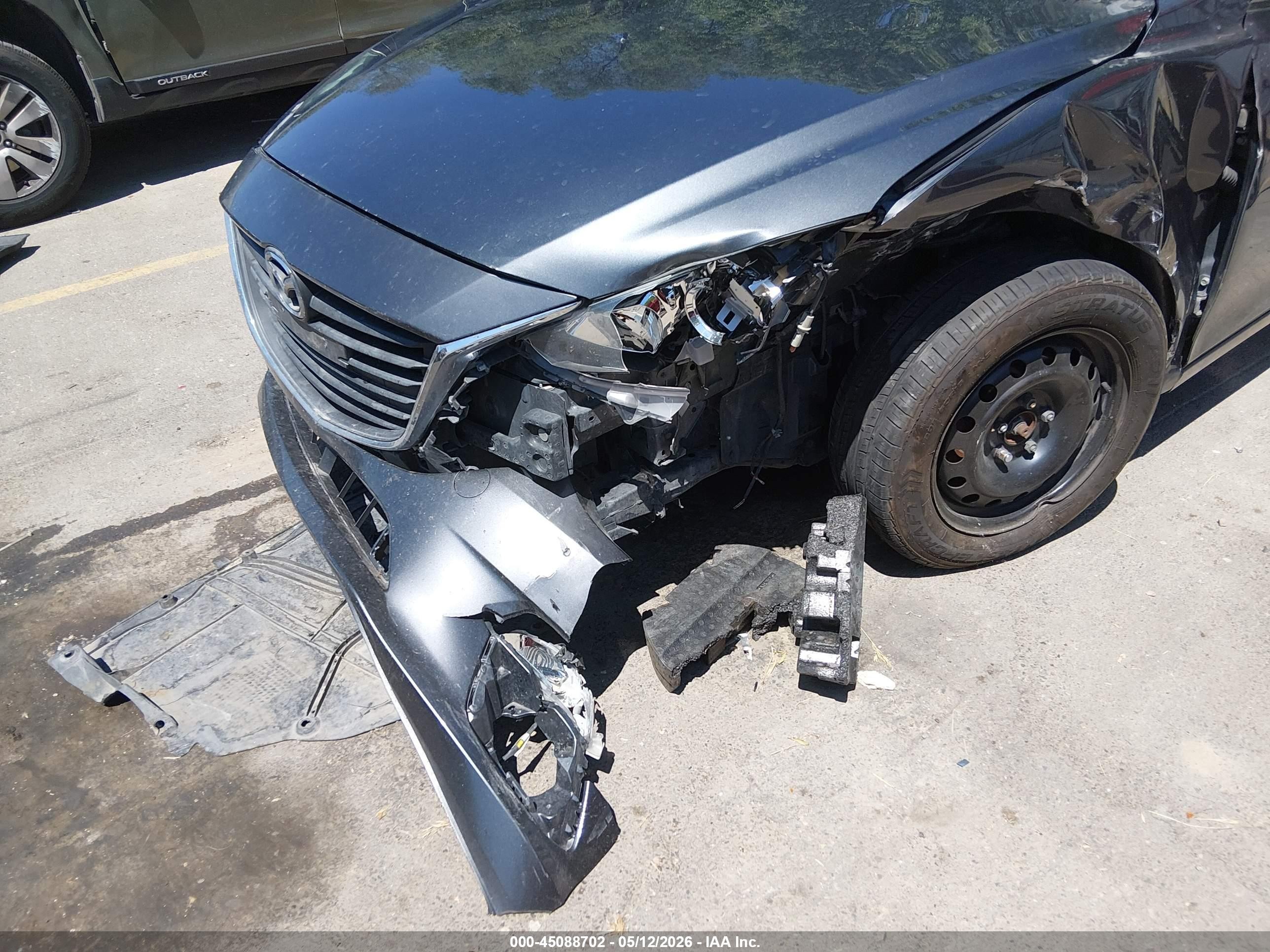 2014 Mazda Mazda3 I Sport Gray vin: 3MZBM1U7XEM107648