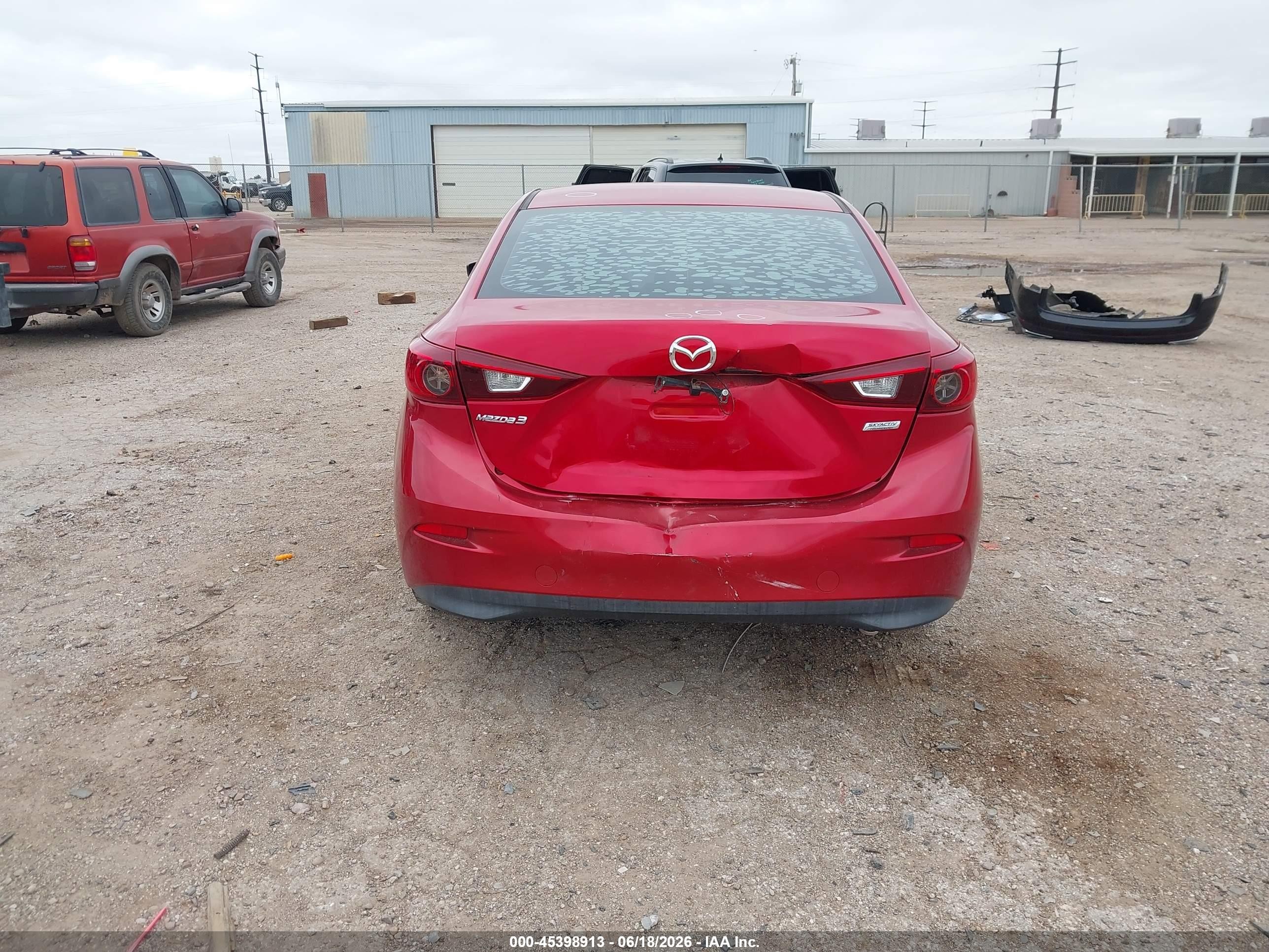 2015 Mazda Mazda3 I Sport Red vin: 3MZBM1U7XFM146385