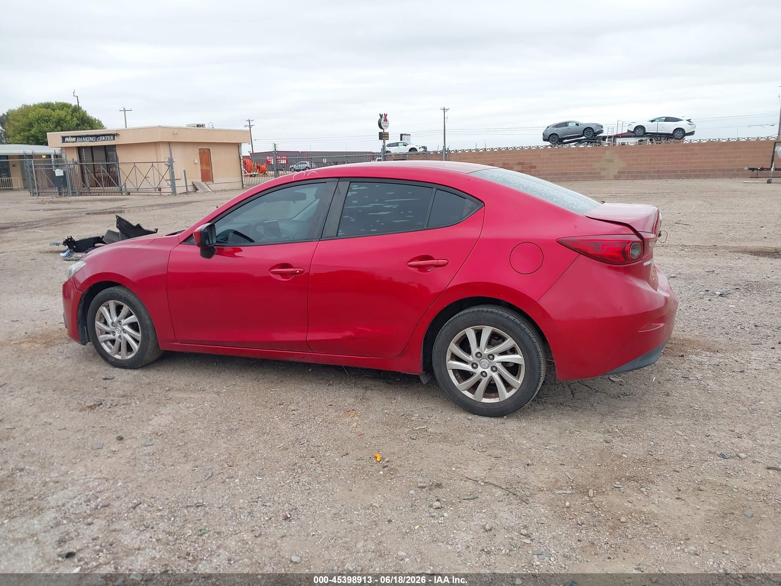 2015 Mazda Mazda3 I Sport Red vin: 3MZBM1U7XFM146385