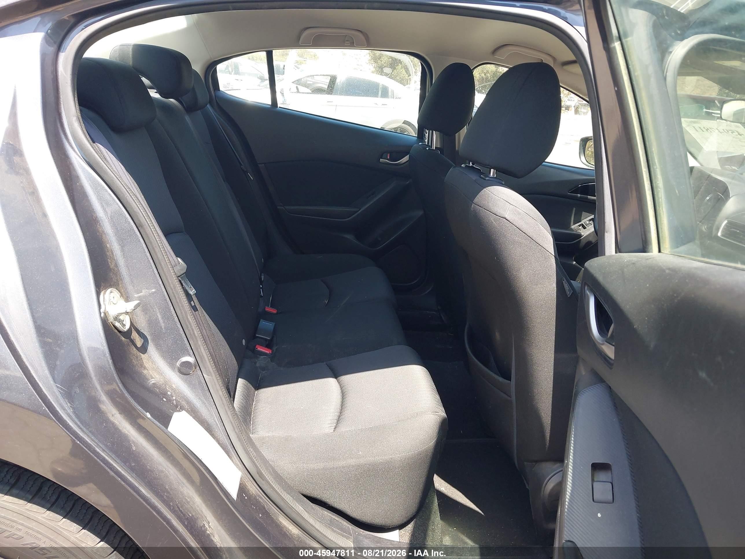 2015 Mazda Mazda3 I Sport Gray vin: 3MZBM1U7XFM167401