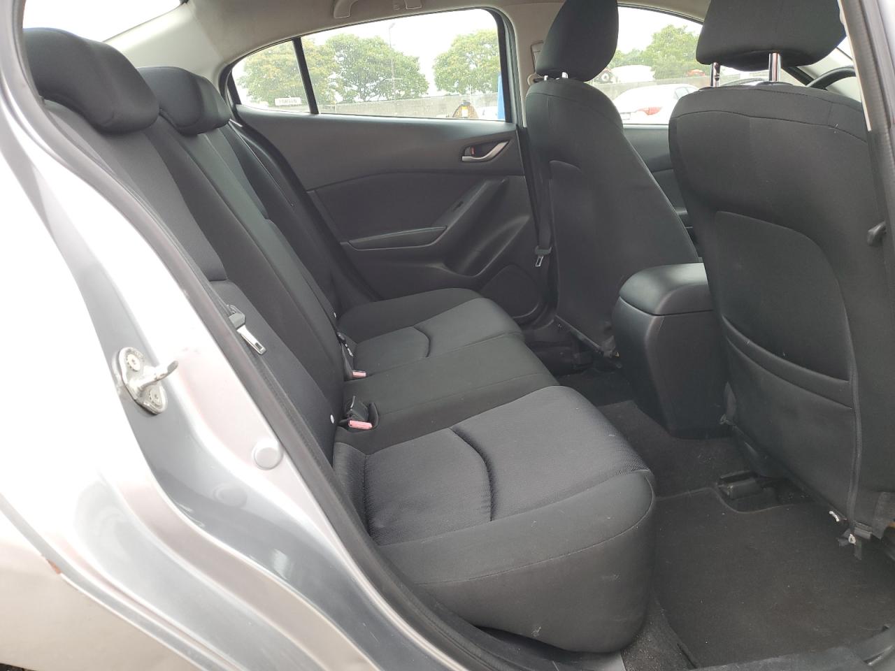 2015 Mazda 3 Sport Silver vin: 3MZBM1U7XFM175501