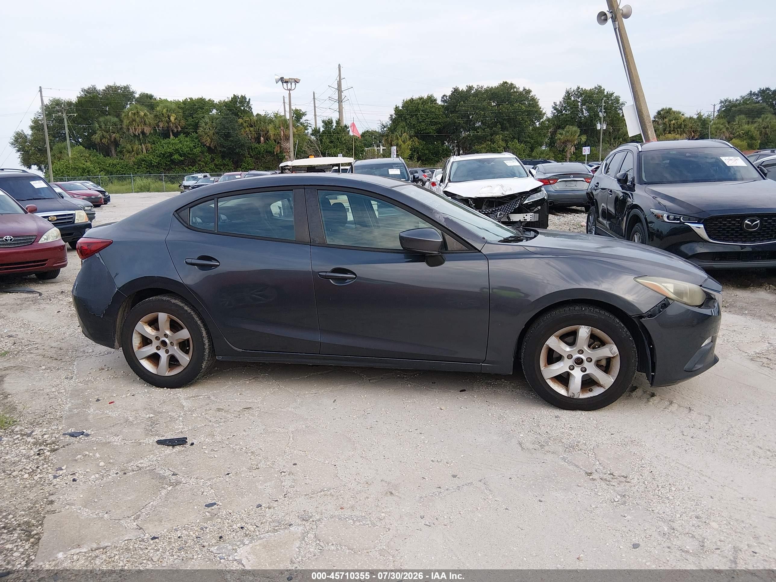 2015 Mazda Mazda3 I Sport Gray vin: 3MZBM1U7XFM179810