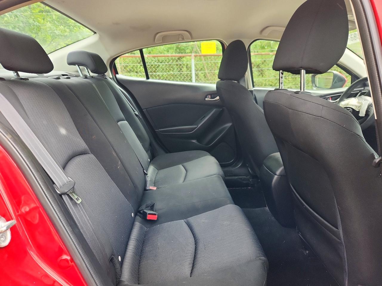 2015 Mazda 3 Sport Red vin: 3MZBM1U7XFM204740