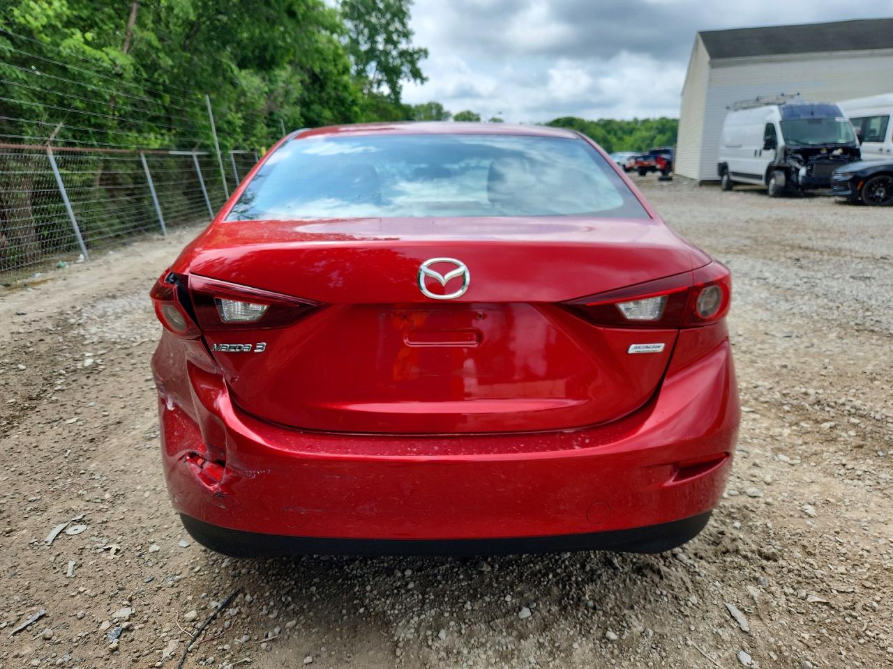 2015 Mazda 3 Sport Red vin: 3MZBM1U7XFM204740