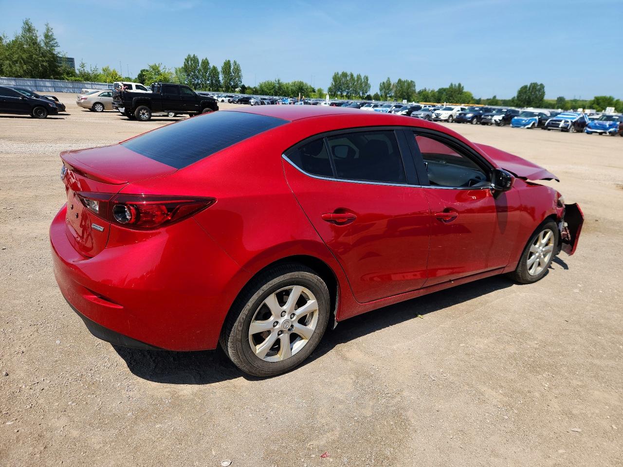 2015 Mazda 3 Red vin: 3MZBM1V71FM159217