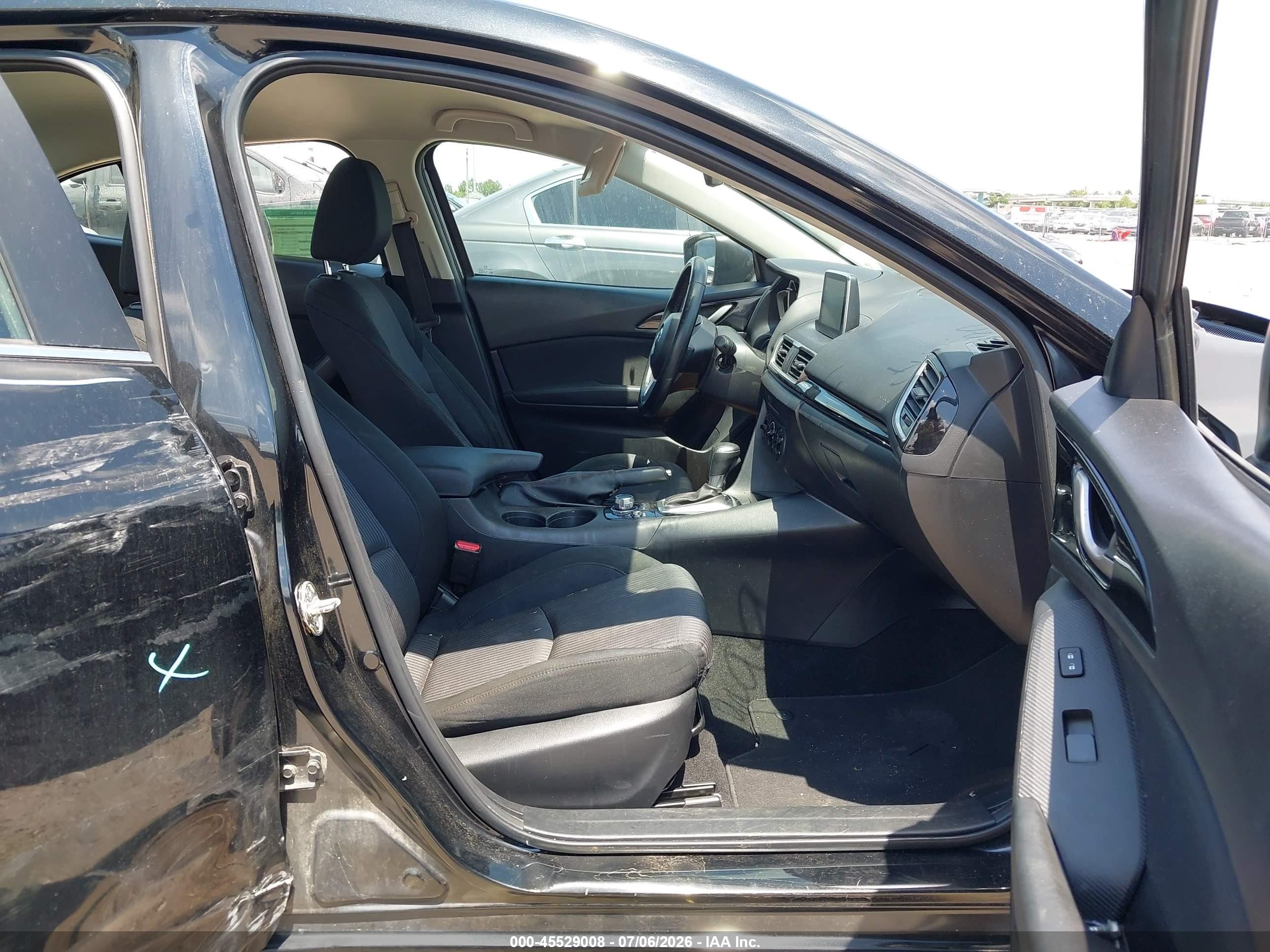 2015 Mazda Mazda3 I Touring Черный vin: 3MZBM1V71FM232084