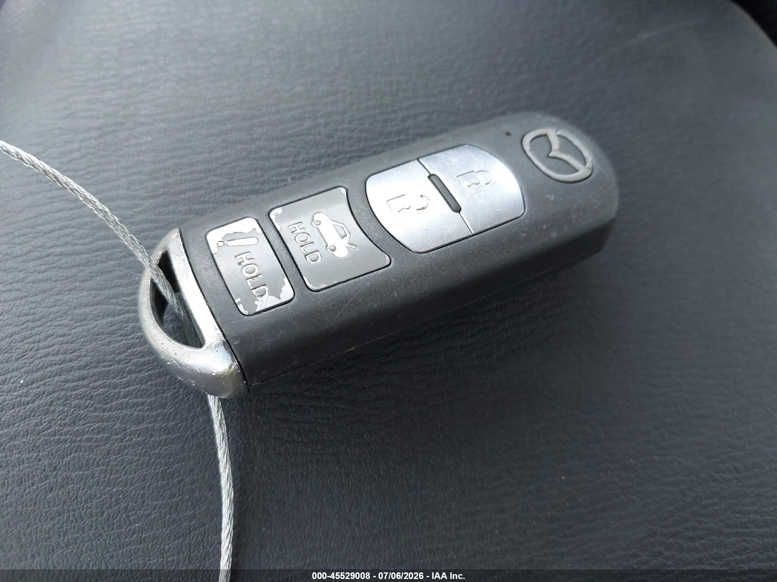 2015 Mazda Mazda3 I Touring Черный vin: 3MZBM1V71FM232084