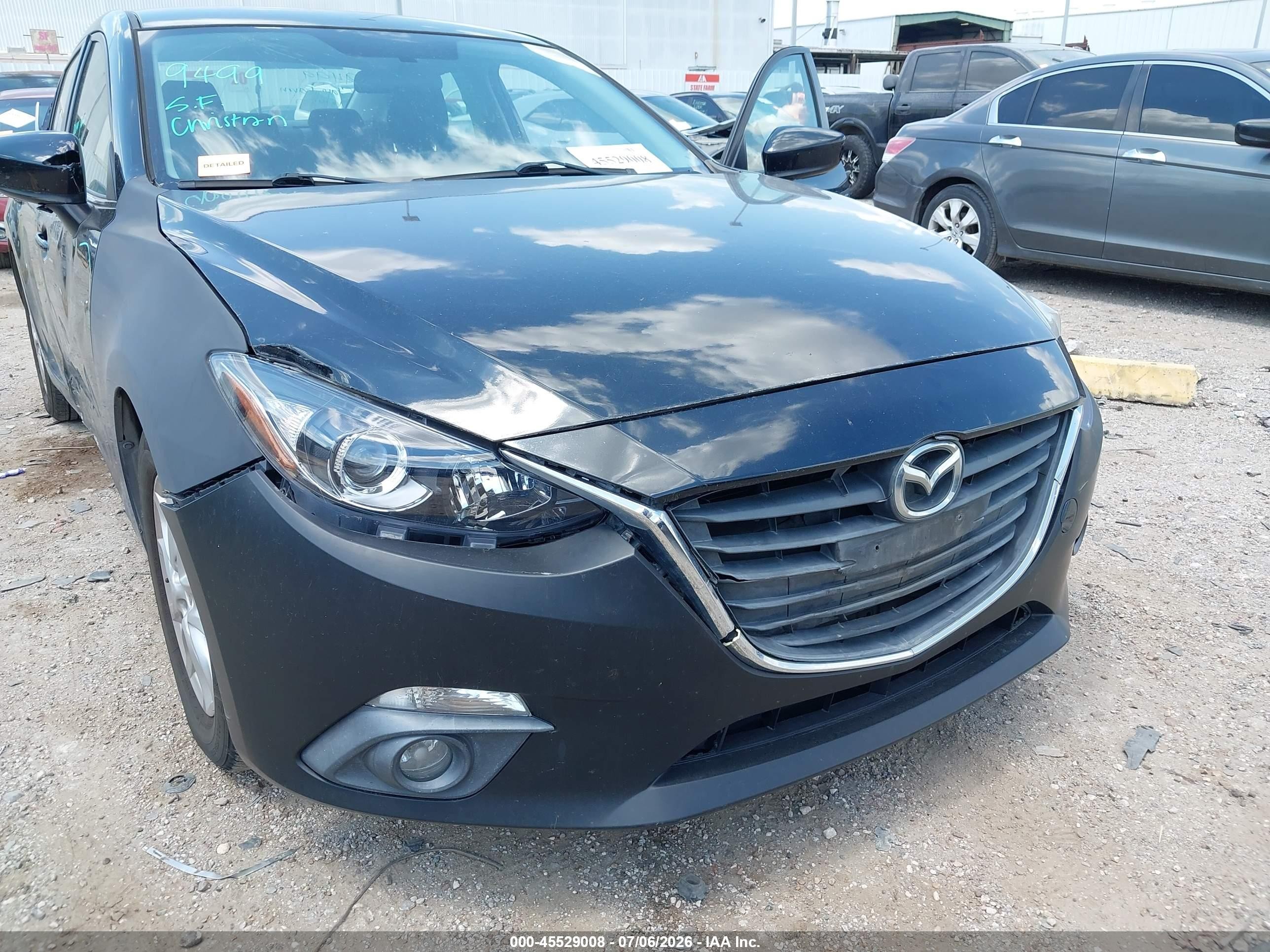 2015 Mazda Mazda3 I Touring Черный vin: 3MZBM1V71FM232084