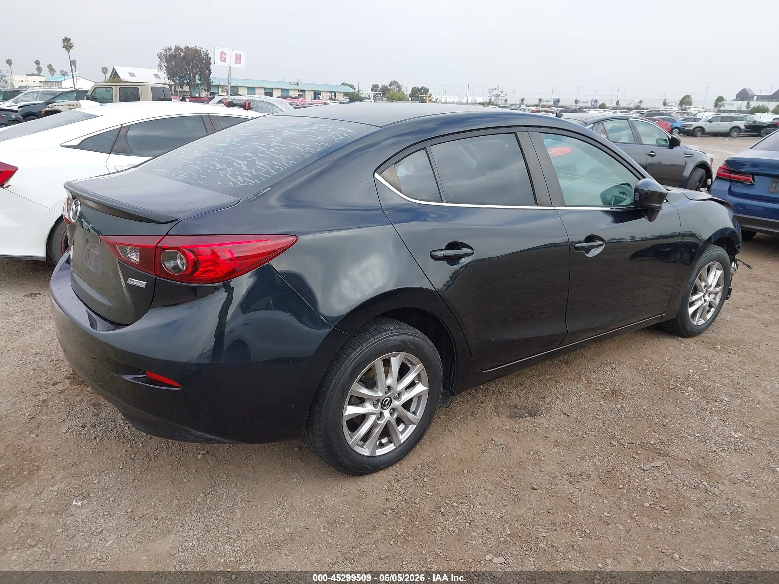 2015 Mazda Mazda3 I Touring Black vin: 3MZBM1V72FM139493