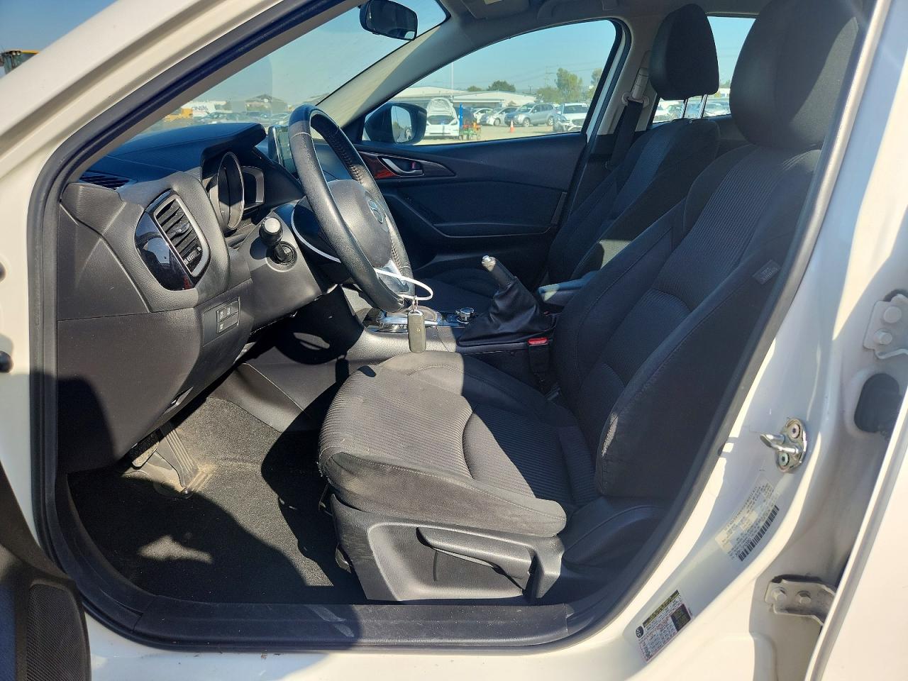 2015 Mazda 3 Touring White vin: 3MZBM1V72FM230683