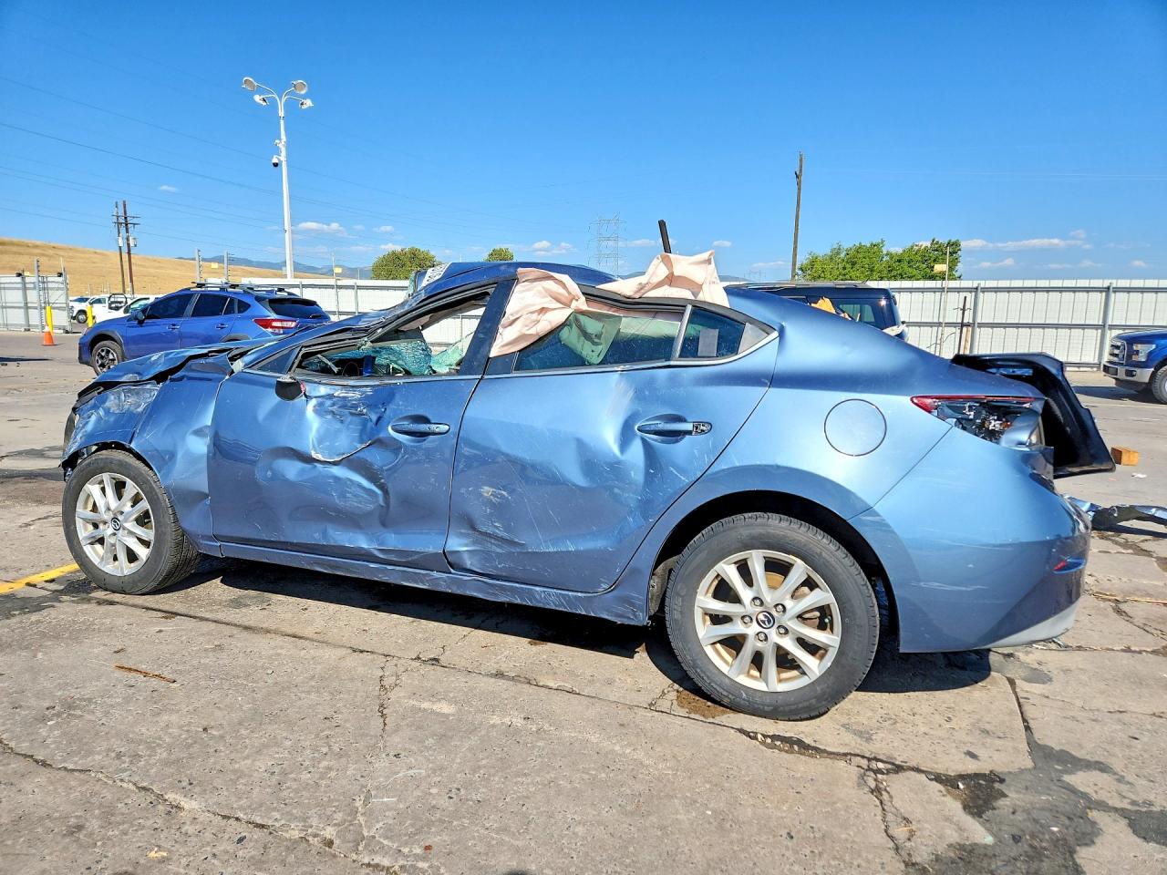 2014 Mazda 3 Touring Blue vin: 3MZBM1V73EM101625
