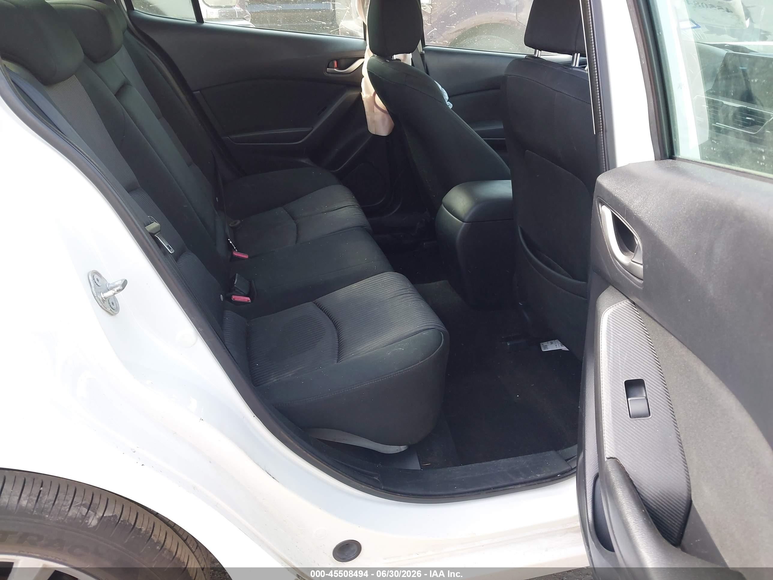 2014 Mazda Mazda3 I Touring Белый vin: 3MZBM1V73EM104458