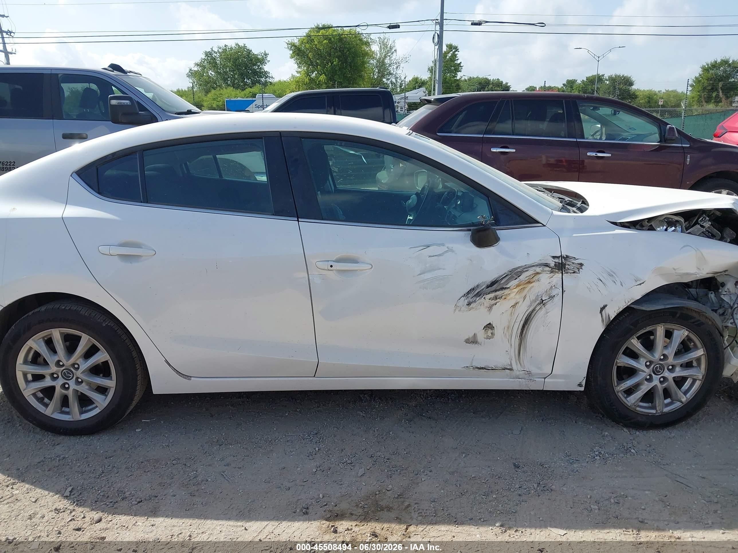 2014 Mazda Mazda3 I Touring Белый vin: 3MZBM1V73EM104458