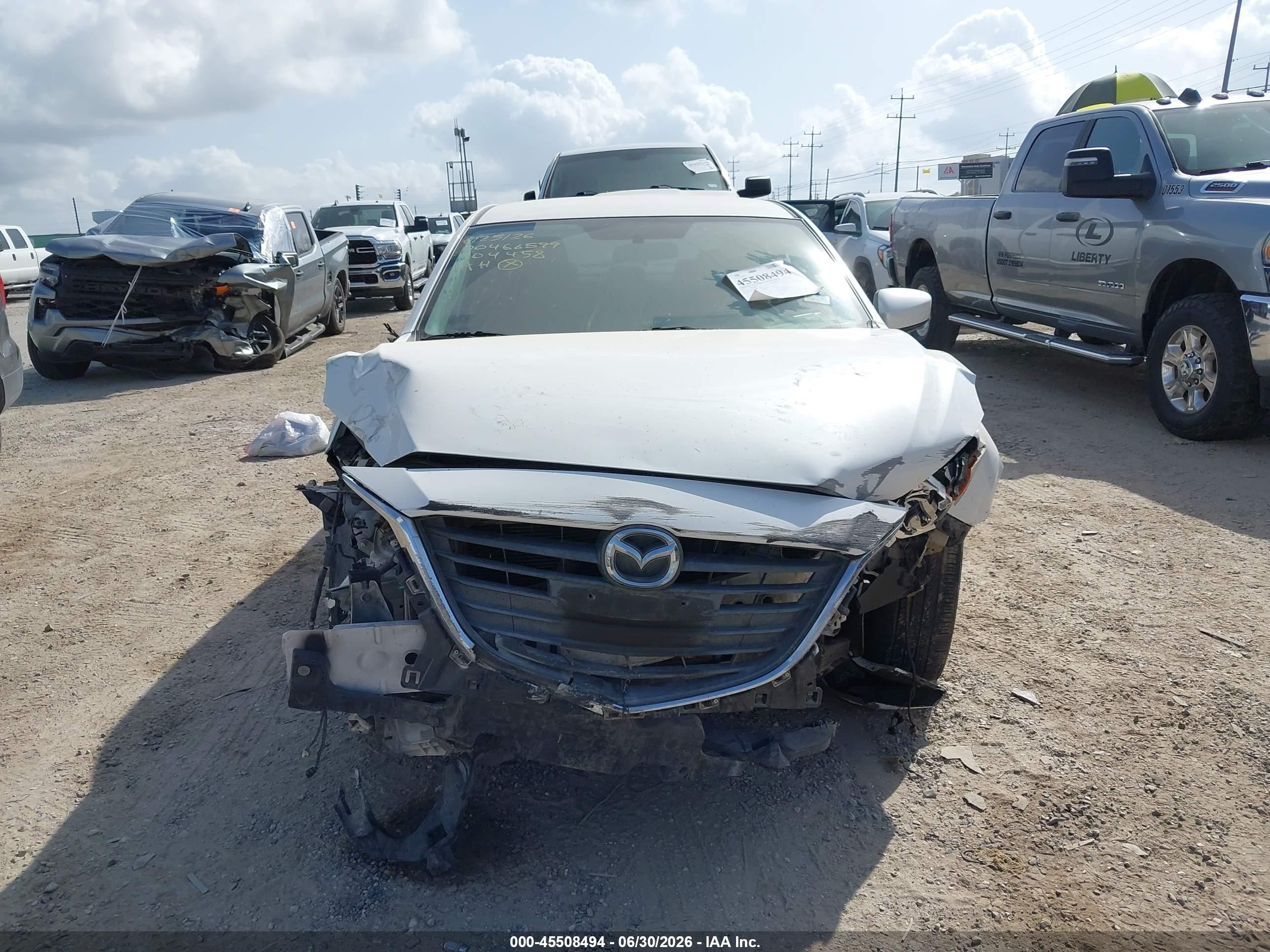 2014 Mazda Mazda3 I Touring Белый vin: 3MZBM1V73EM104458