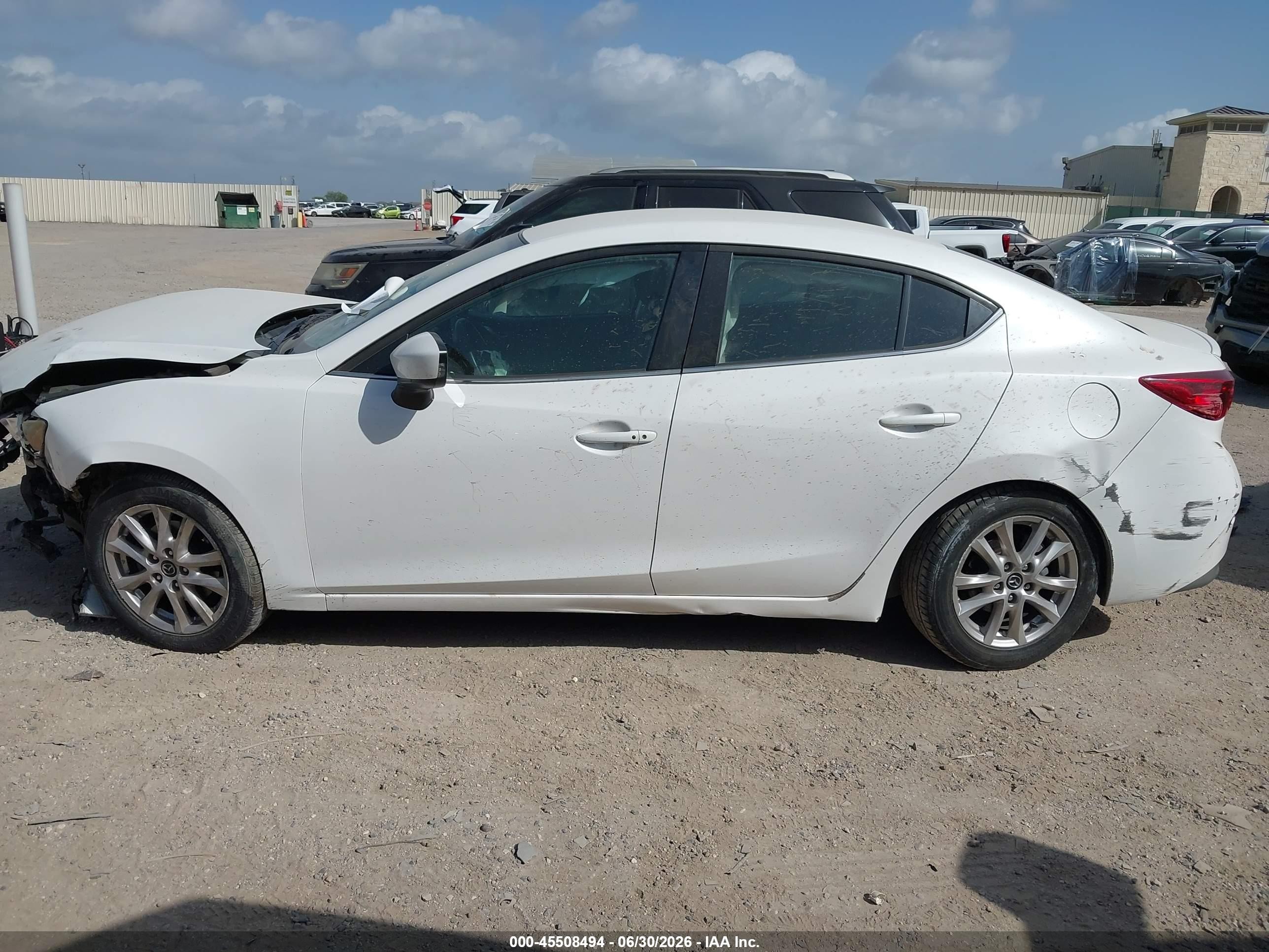 2014 Mazda Mazda3 I Touring Белый vin: 3MZBM1V73EM104458
