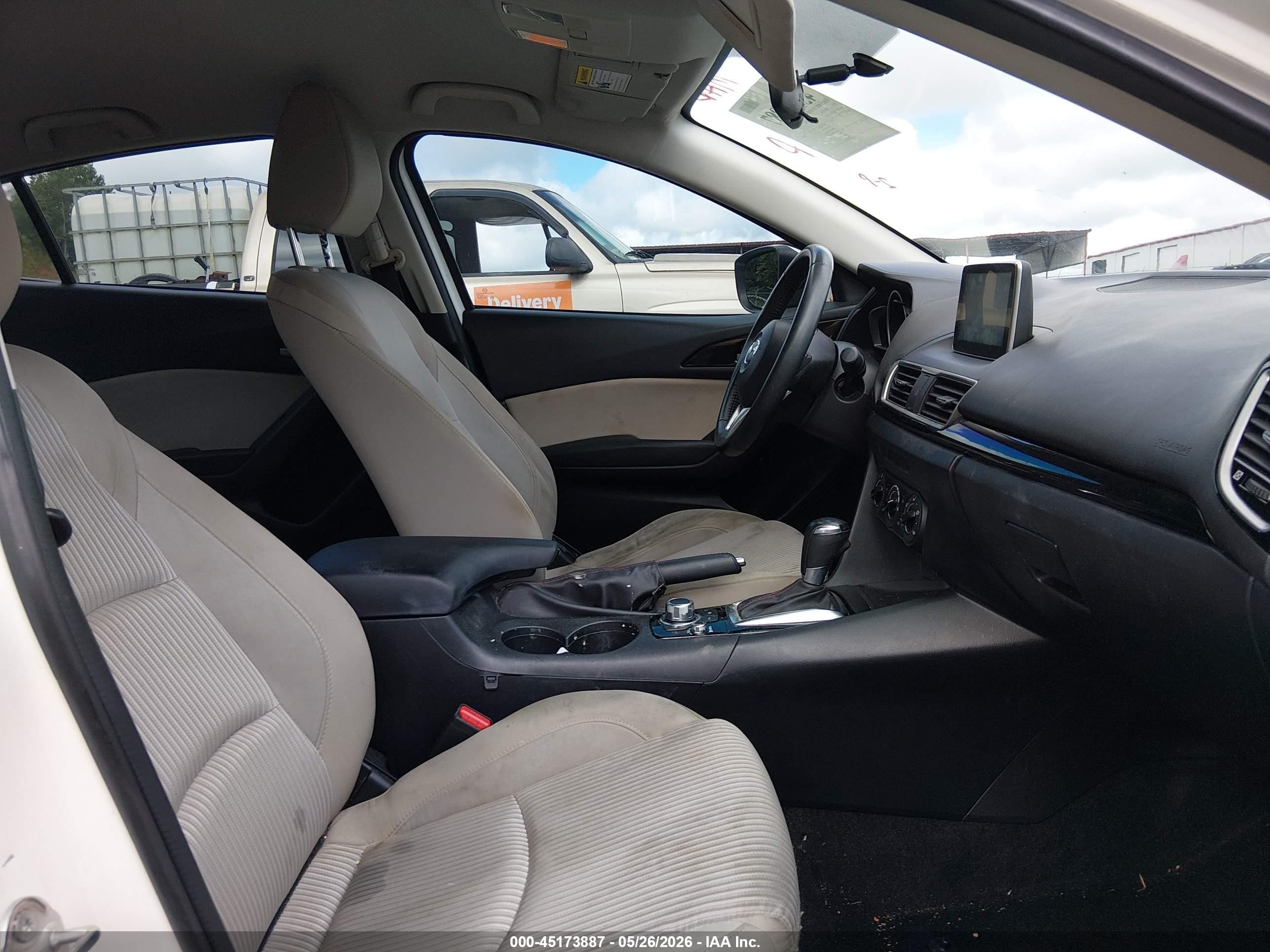 2015 Mazda Mazda3 I Touring Белый vin: 3MZBM1V73FM162569