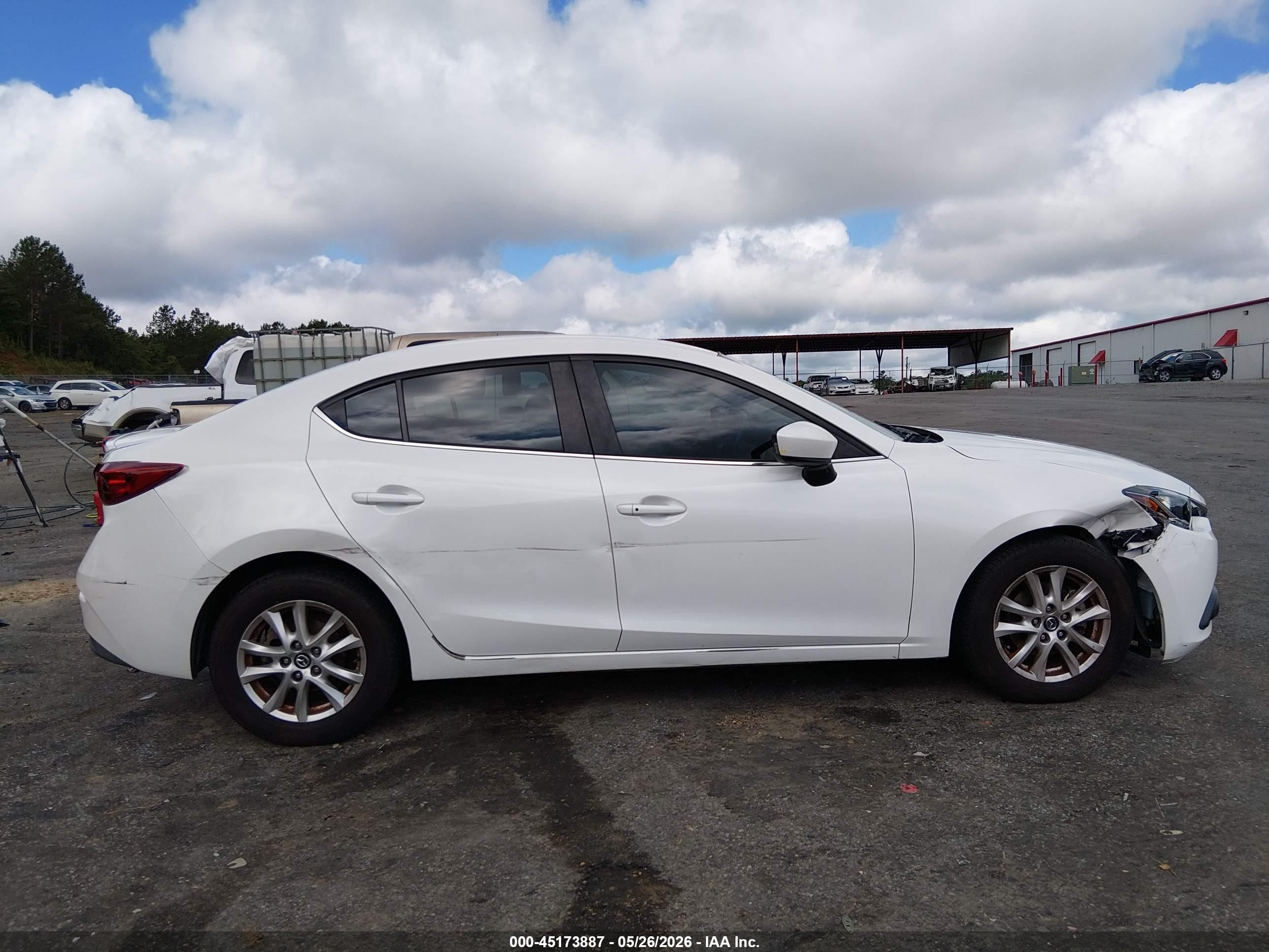 2015 Mazda Mazda3 I Touring Белый vin: 3MZBM1V73FM162569