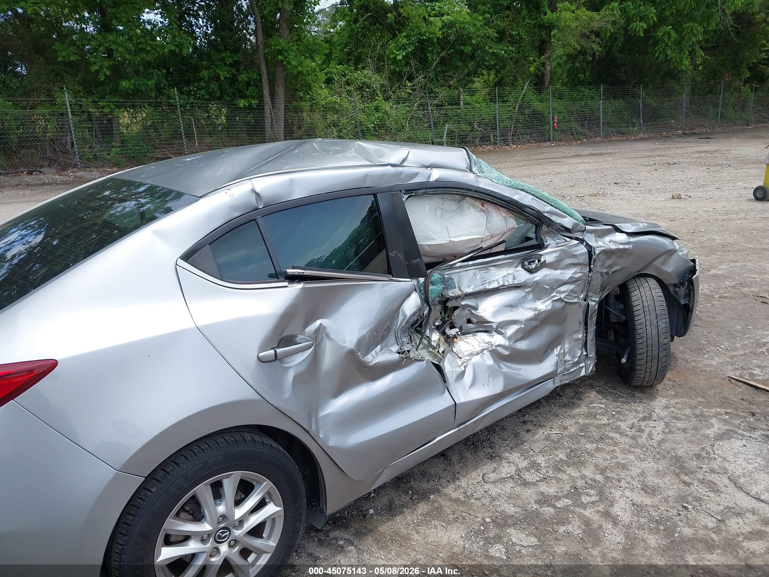 2015 Mazda Mazda3 I Touring Silver vin: 3MZBM1V73FM173152