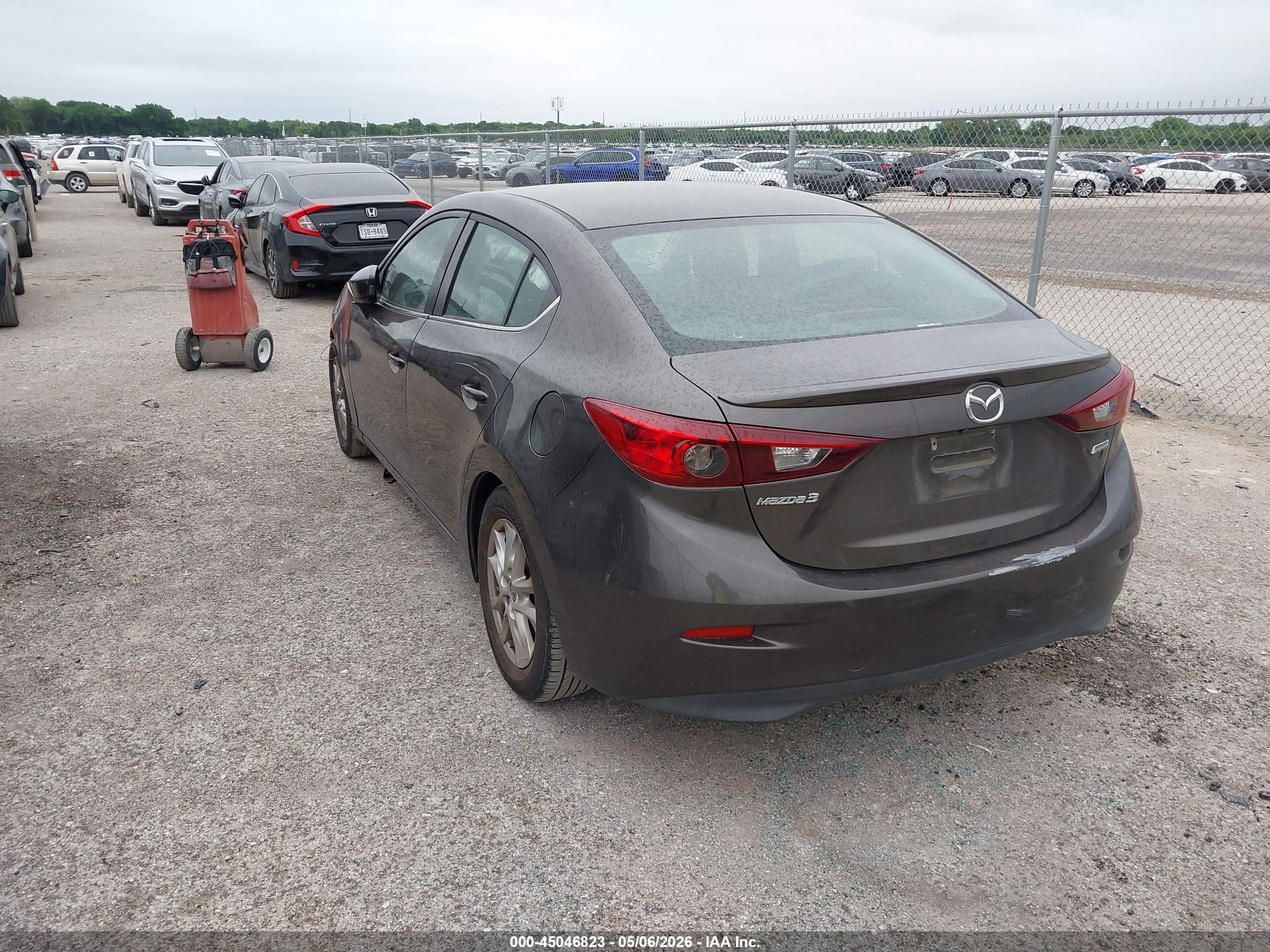 2015 Mazda Mazda3 I Touring Brown vin: 3MZBM1V74FM136269
