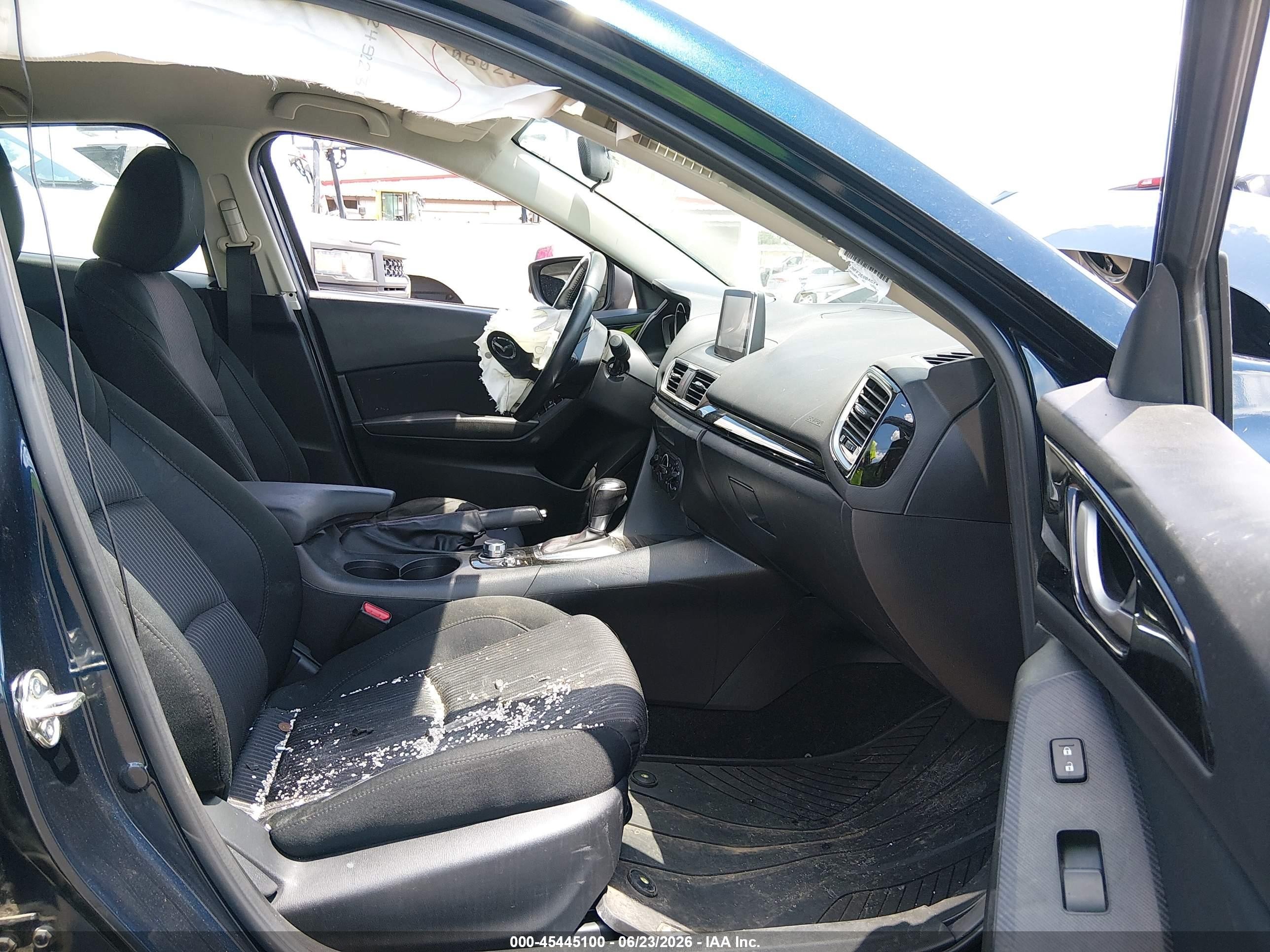2015 Mazda Mazda3 I Touring Blue vin: 3MZBM1V74FM229499