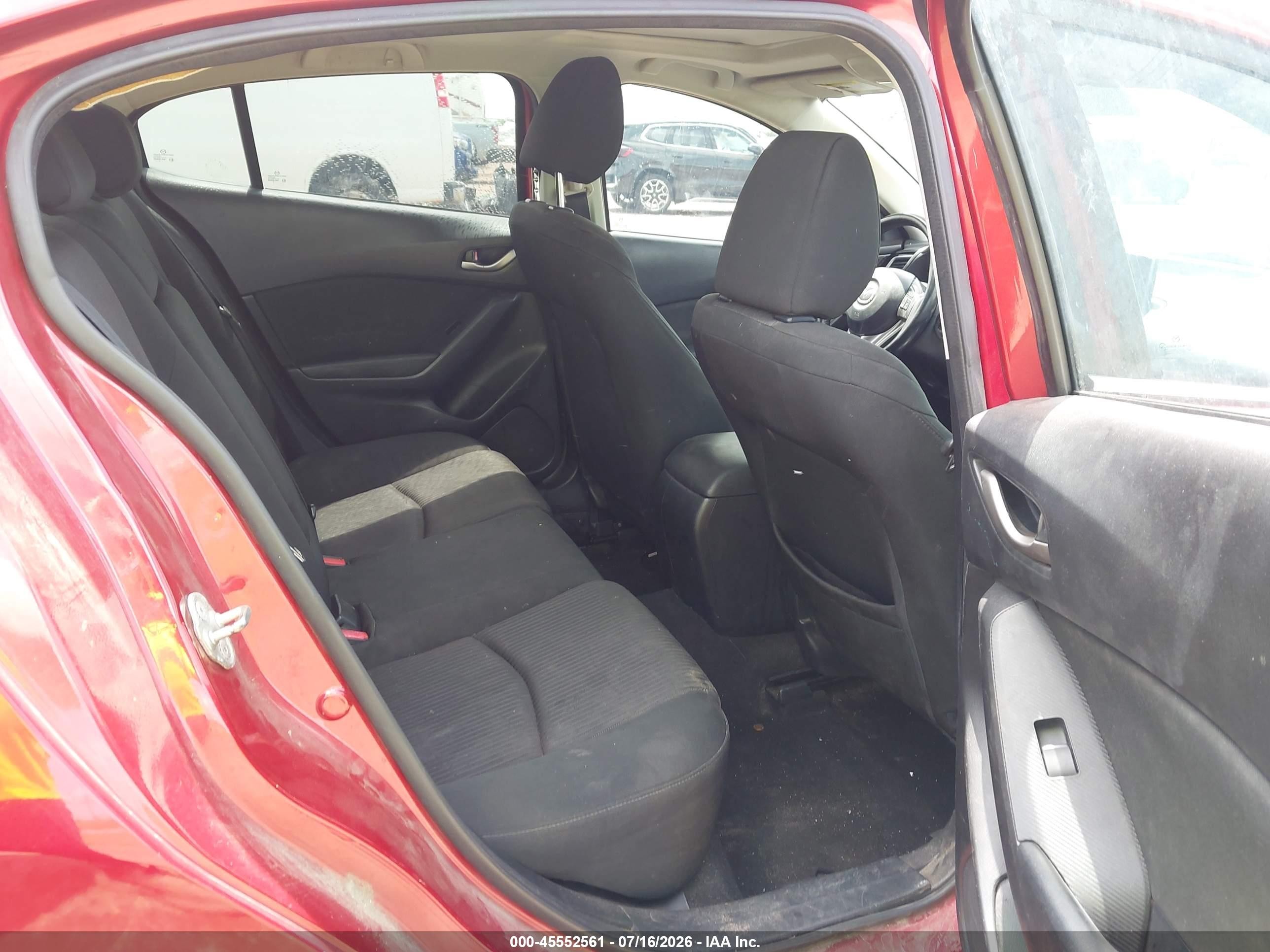 2015 Mazda Mazda3 I Touring Red vin: 3MZBM1V75FM126124