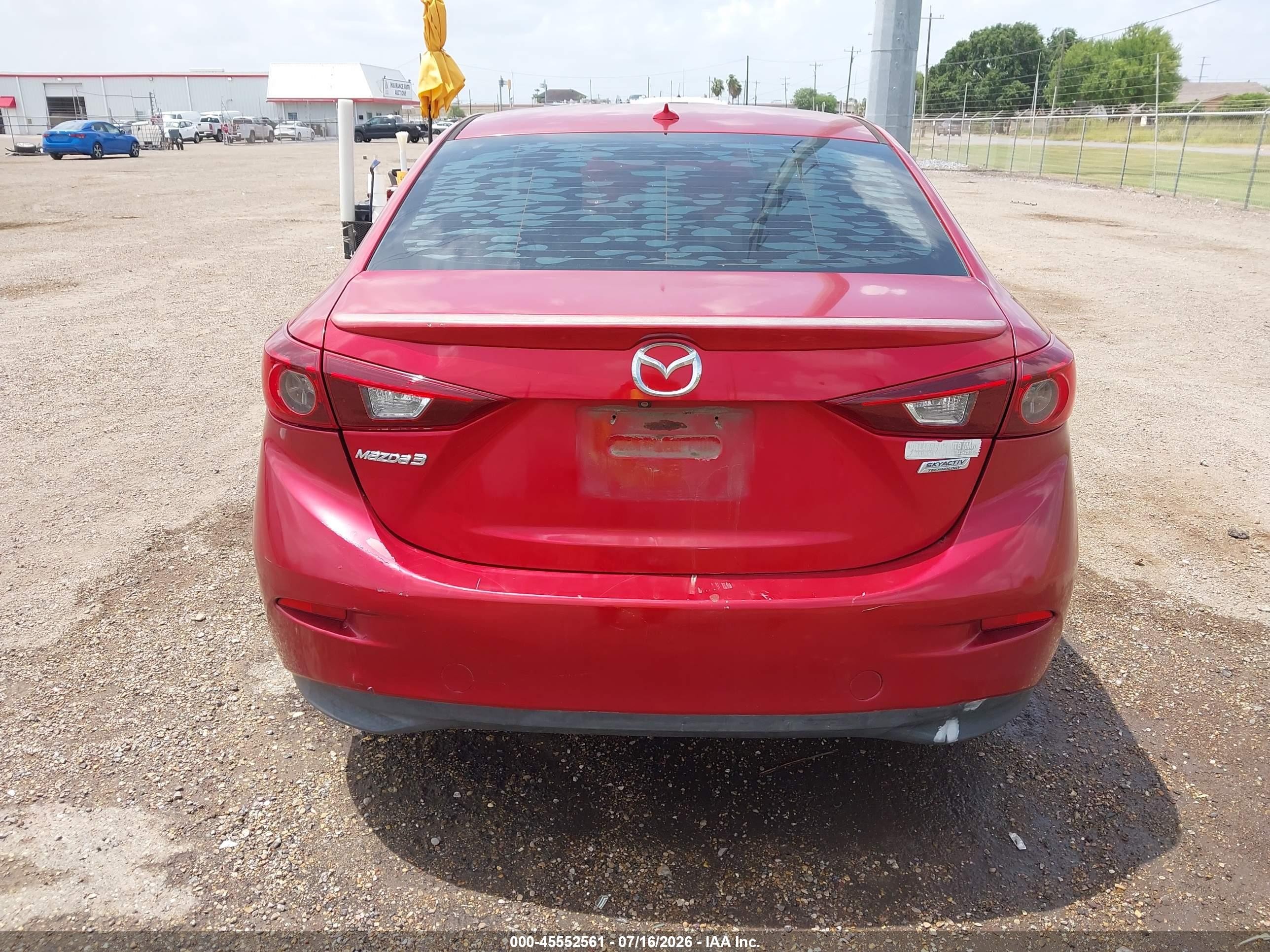 2015 Mazda Mazda3 I Touring Red vin: 3MZBM1V75FM126124