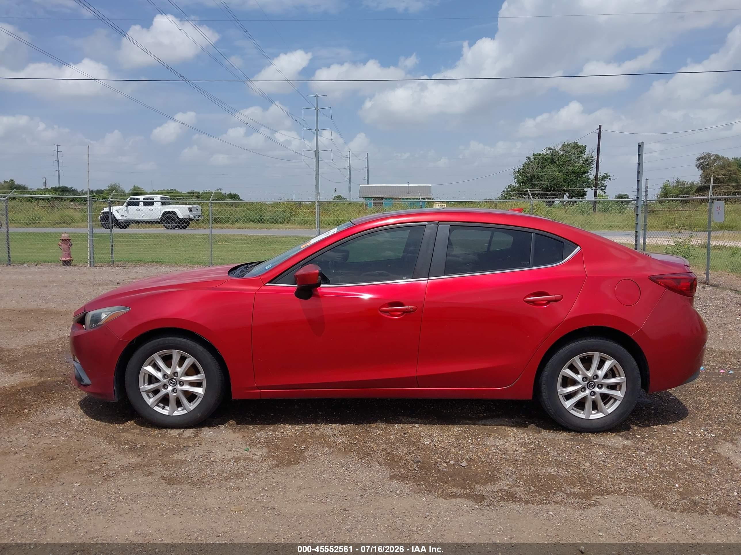 2015 Mazda Mazda3 I Touring Red vin: 3MZBM1V75FM126124