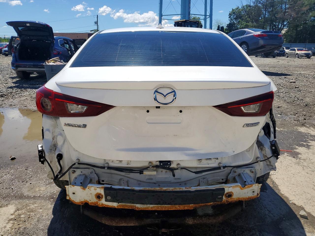 2015 Mazda 3 Touring White vin: 3MZBM1V75FM163643