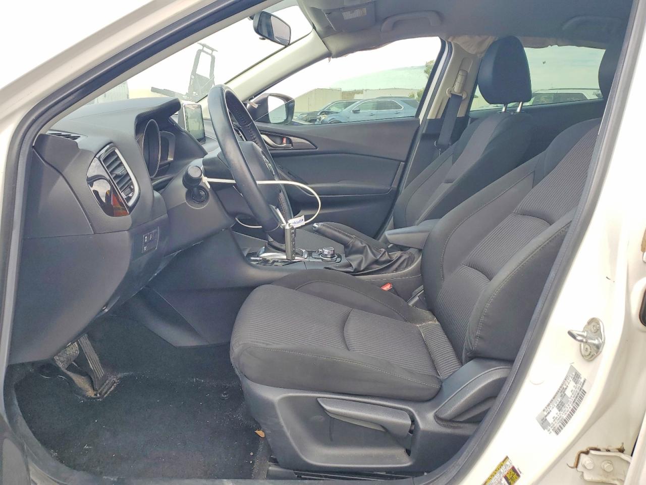 2015 Mazda 3 Touring Белый vin: 3MZBM1V77FM232087