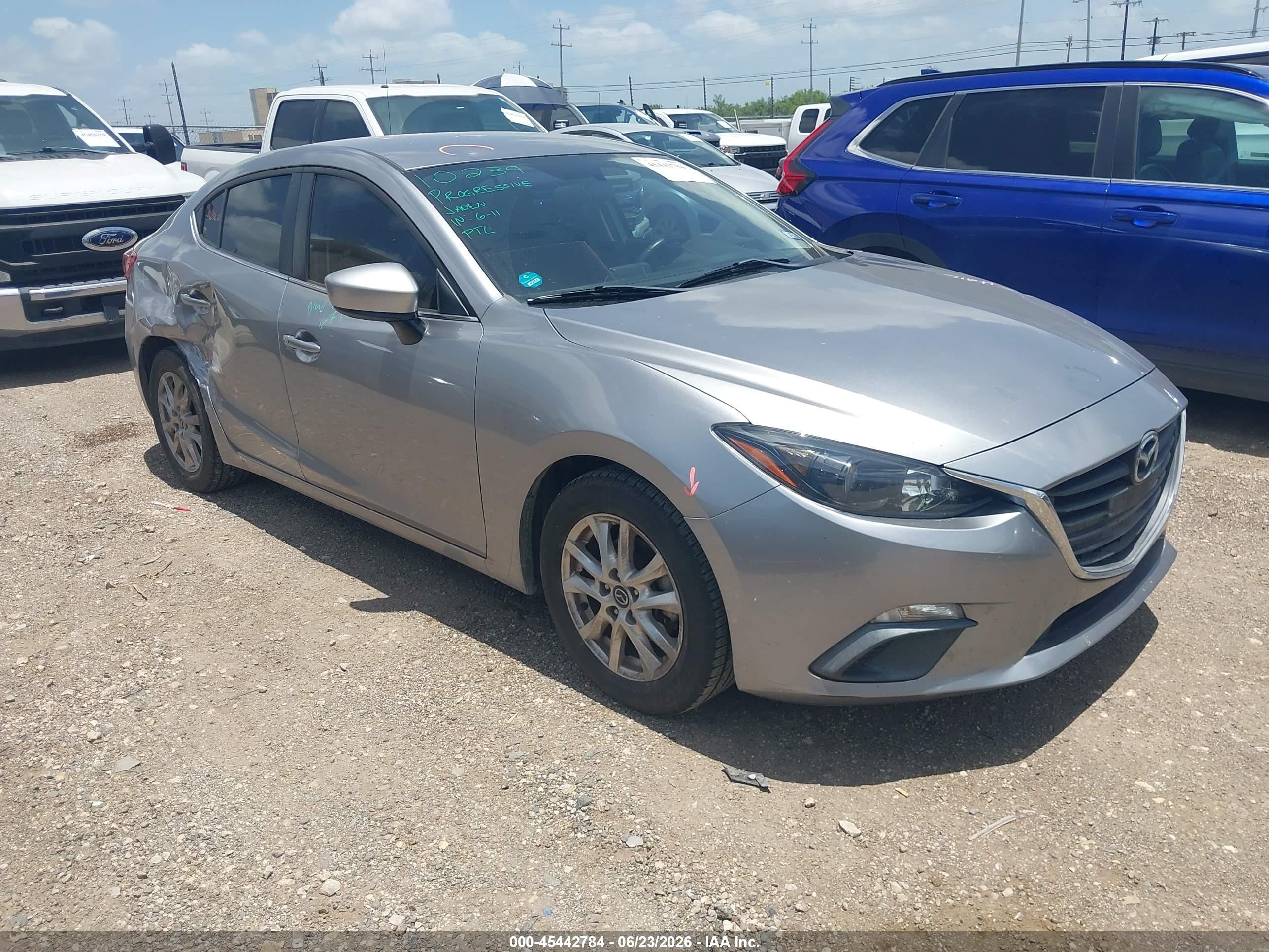 2014 Mazda Mazda3   Silver vin: 3MZBM1V79EM100950