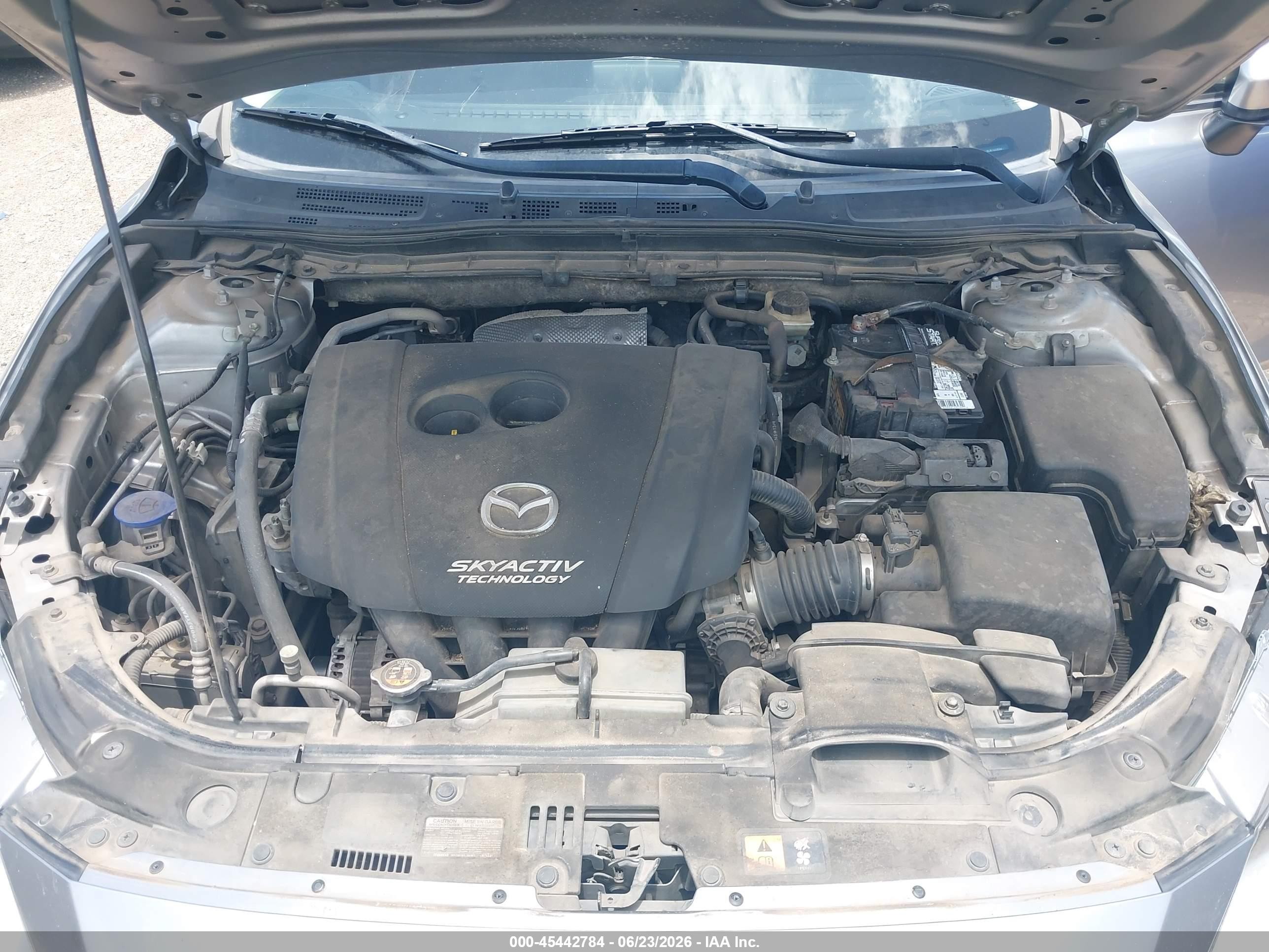2014 Mazda Mazda3   Silver vin: 3MZBM1V79EM100950
