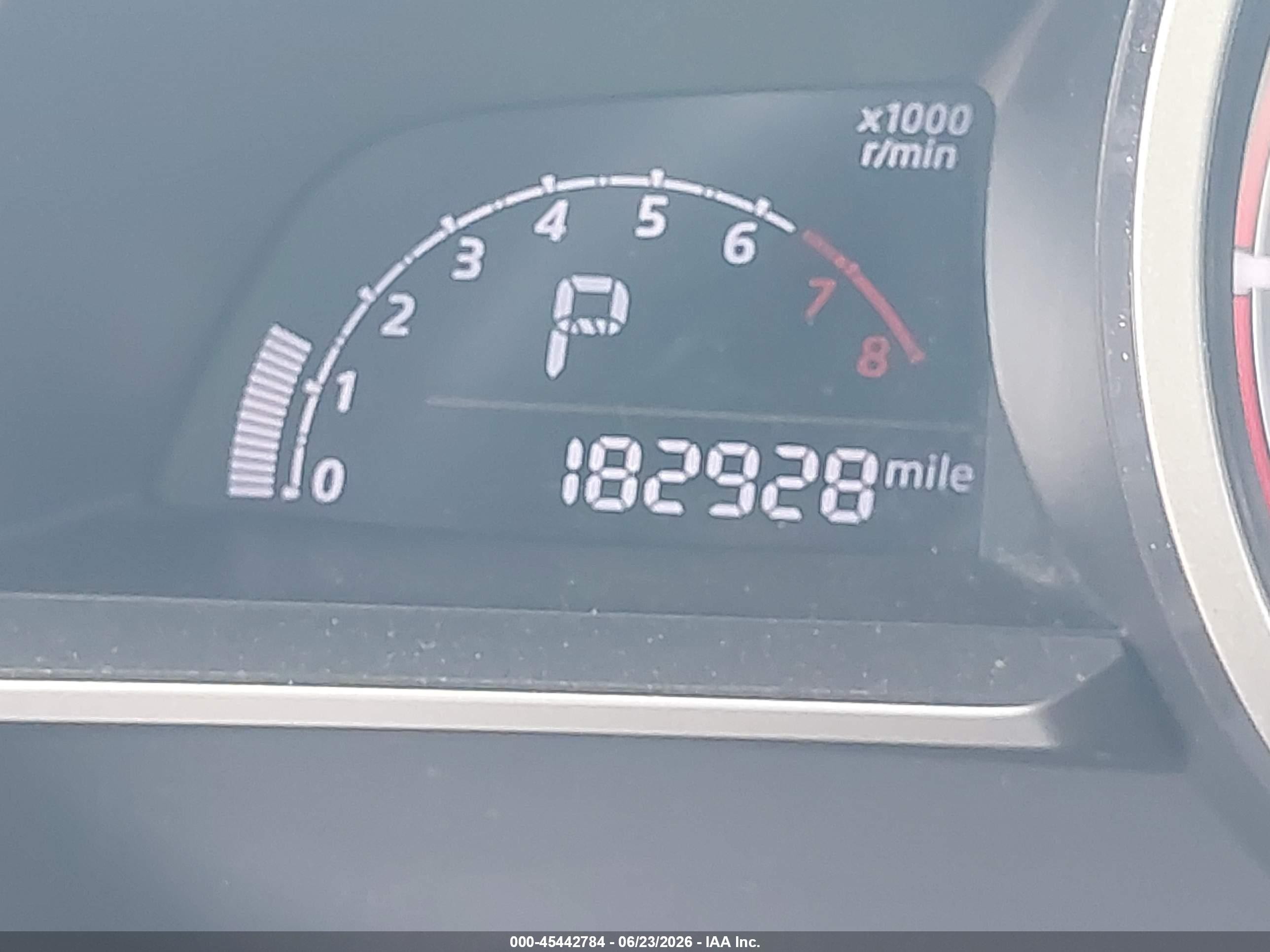 2014 Mazda Mazda3   Silver vin: 3MZBM1V79EM100950
