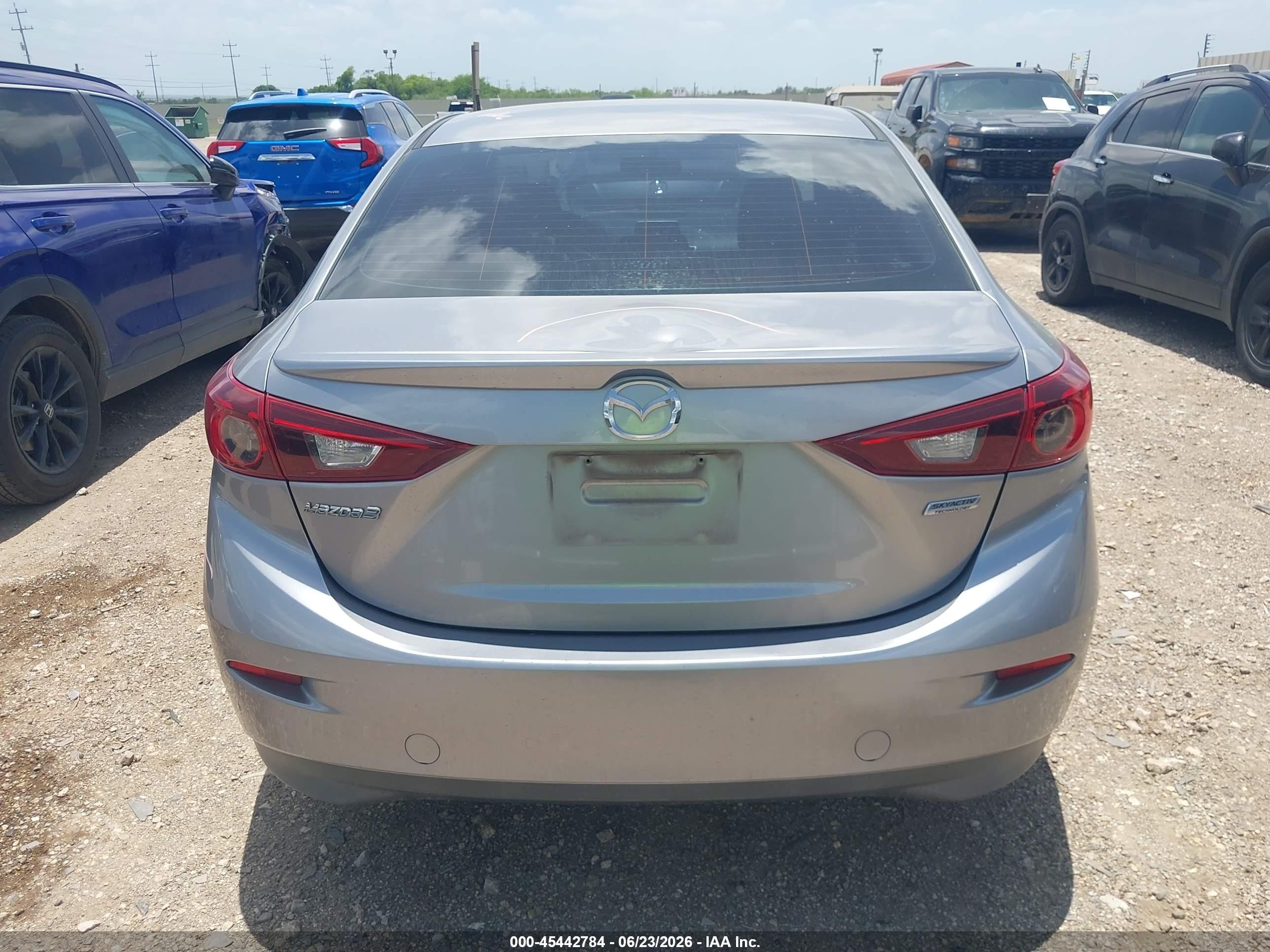 2014 Mazda Mazda3   Silver vin: 3MZBM1V79EM100950