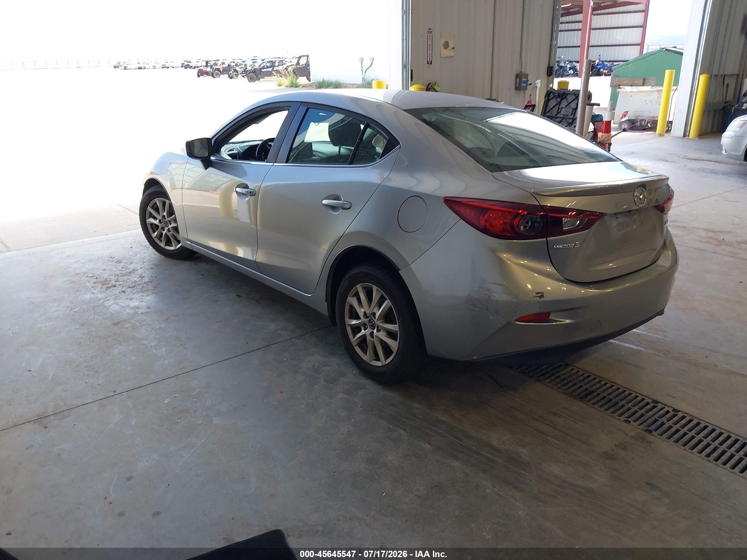 2015 Mazda Mazda3 I Touring Серебряный vin: 3MZBM1V79FM152533