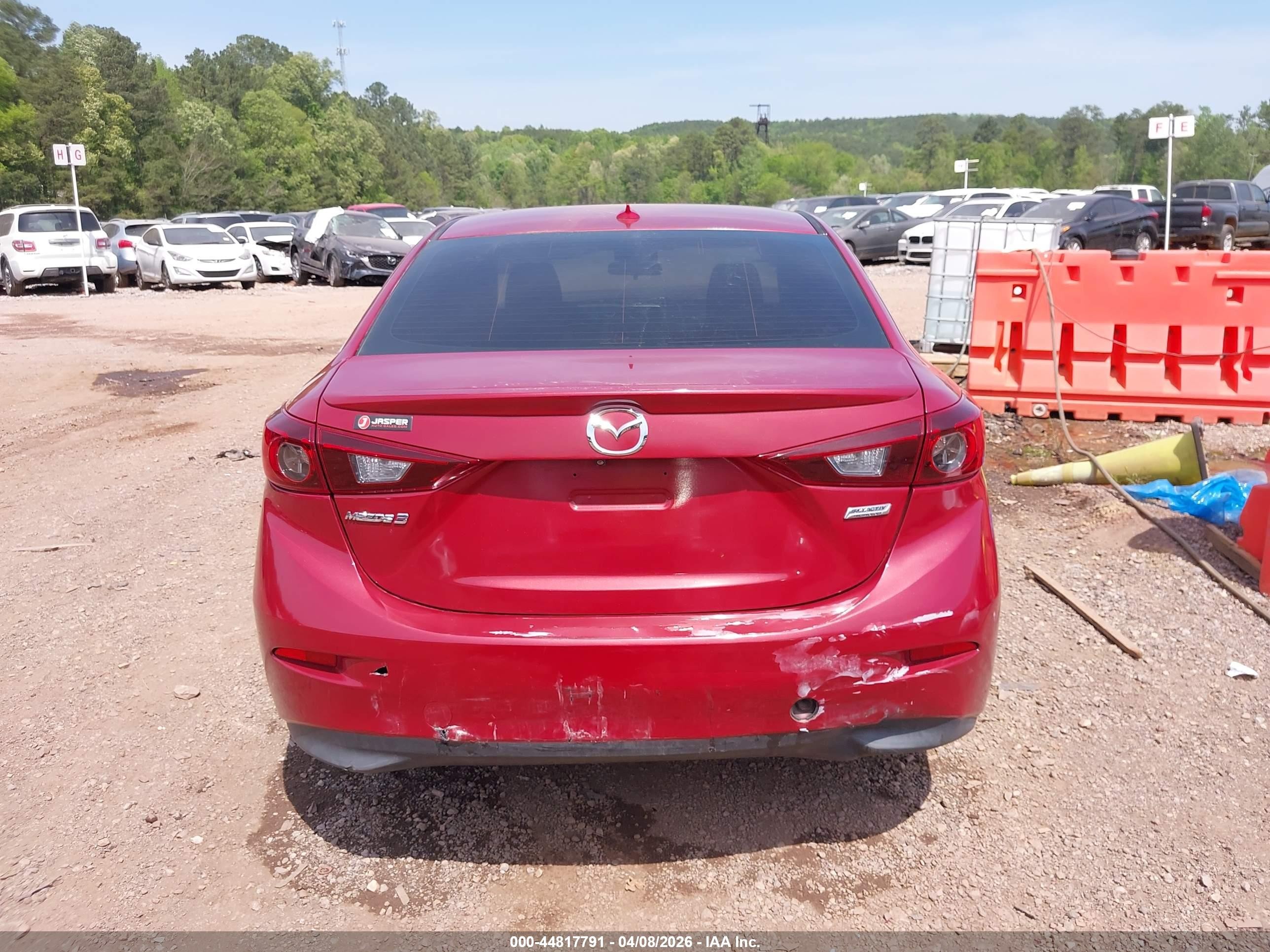 2015 Mazda Mazda3 I Touring Красный vin: 3MZBM1V79FM181370