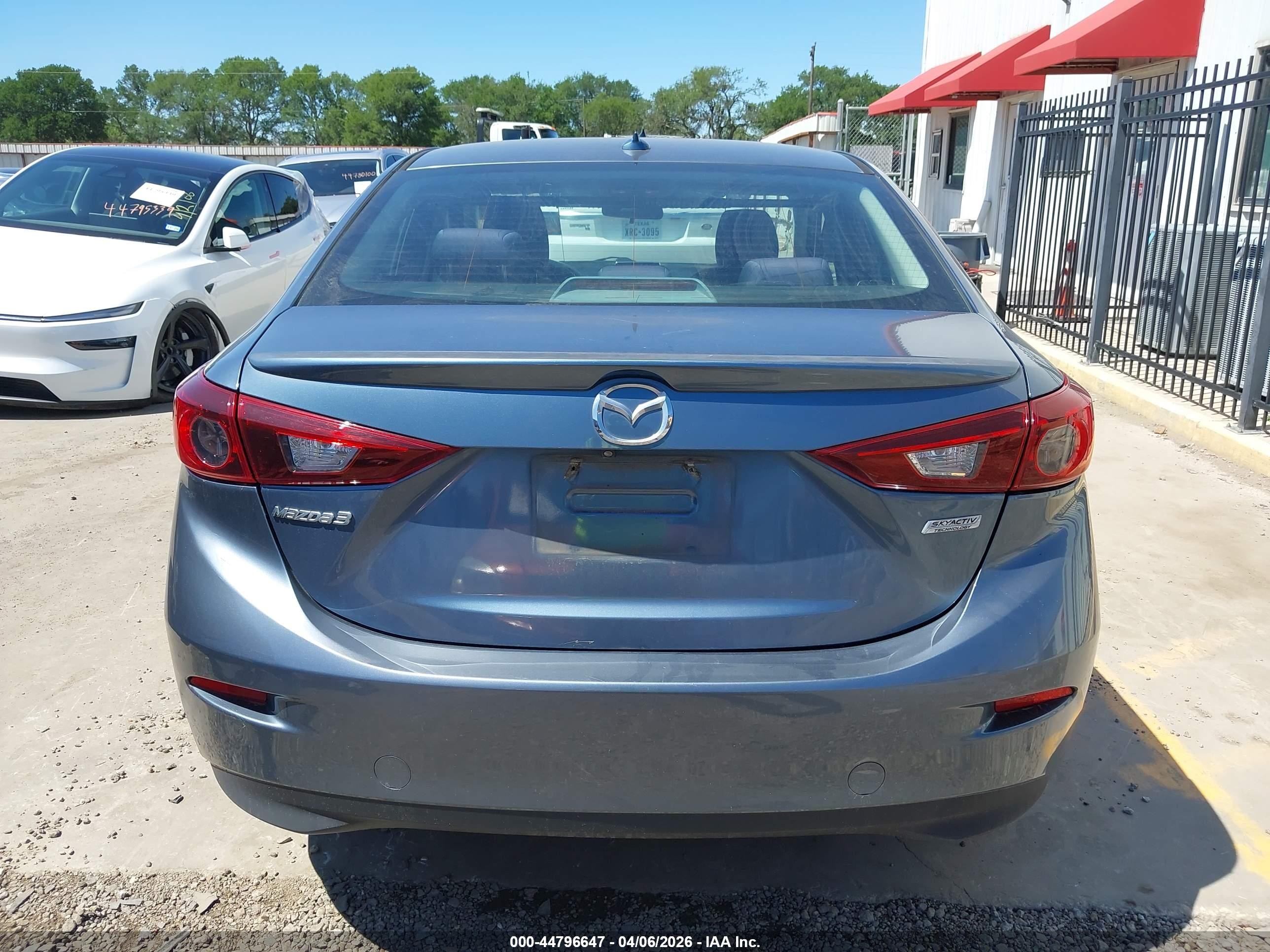 2015 Mazda Mazda3 Blue vin: 3MZBM1V79FM202590
