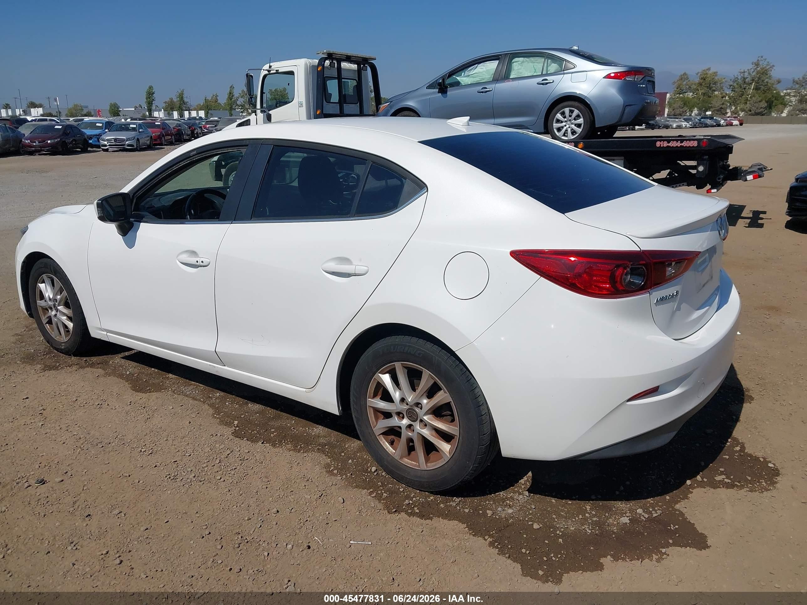 2015 Mazda Mazda3 I Touring White vin: 3MZBM1V79FM230650