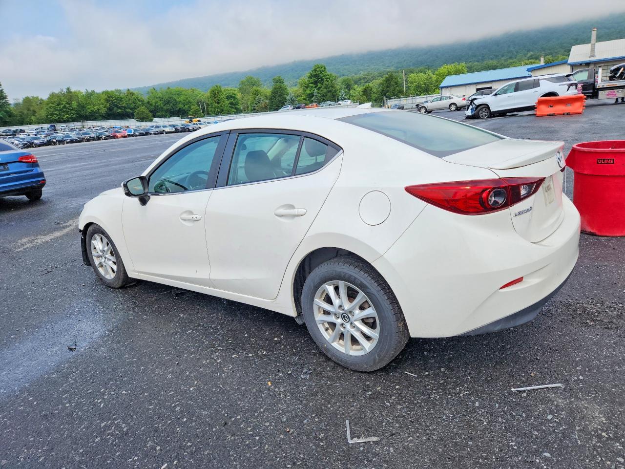2015 Mazda 3 Touring White vin: 3MZBM1V79FM236500