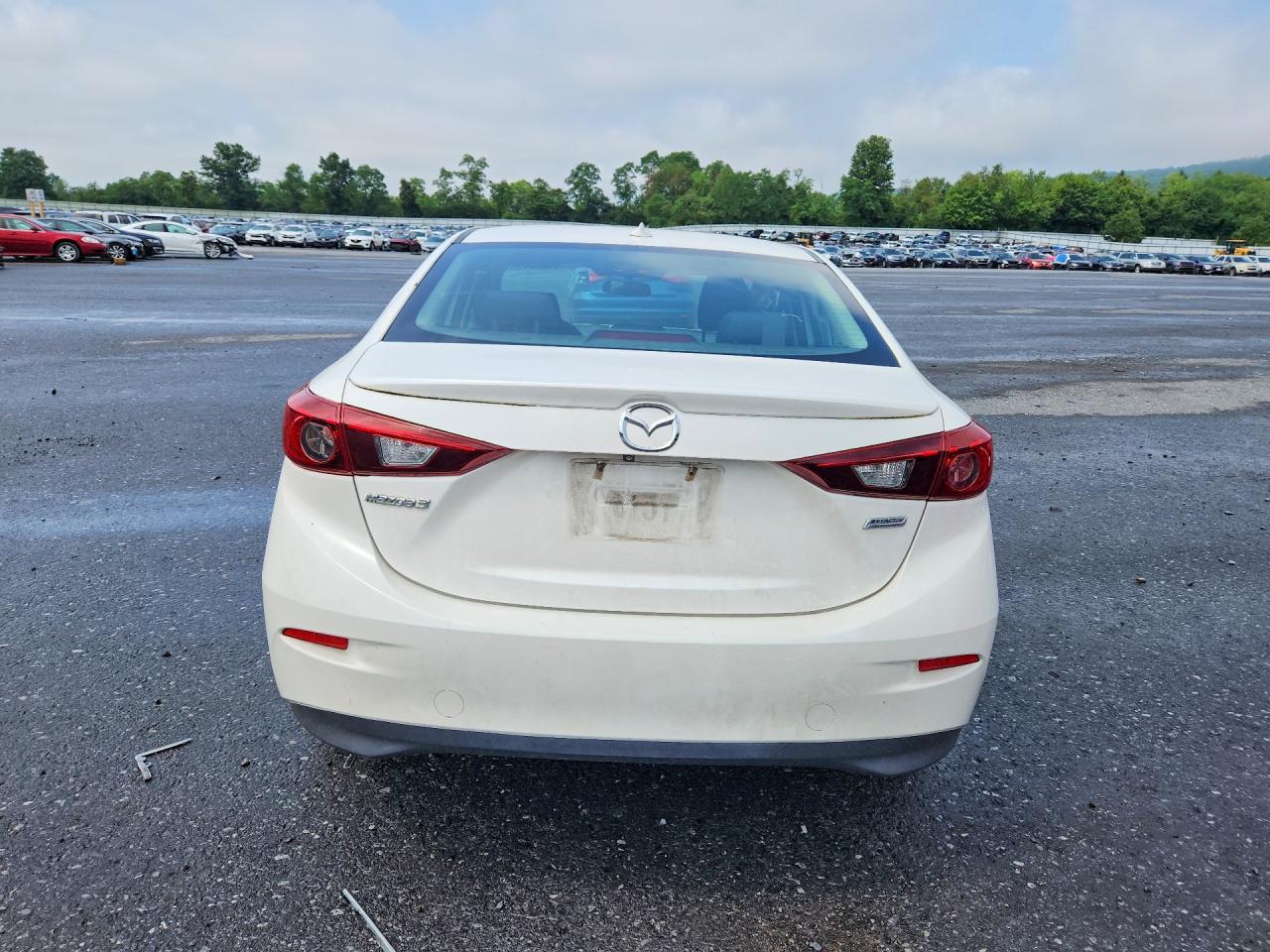2015 Mazda 3 Touring White vin: 3MZBM1V79FM236500