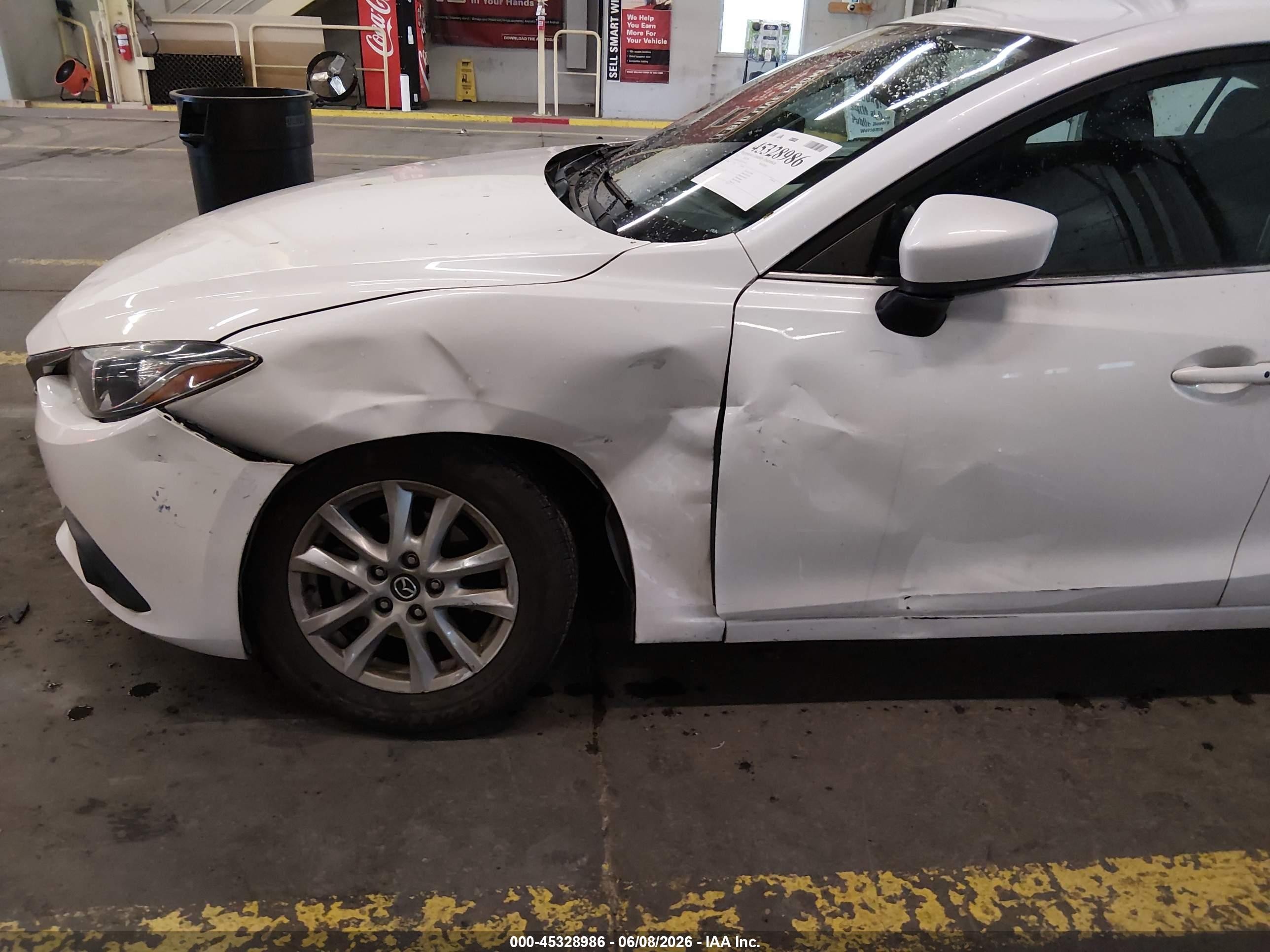 2015 Mazda Mazda3 I Touring White vin: 3MZBM1V7XFM219169