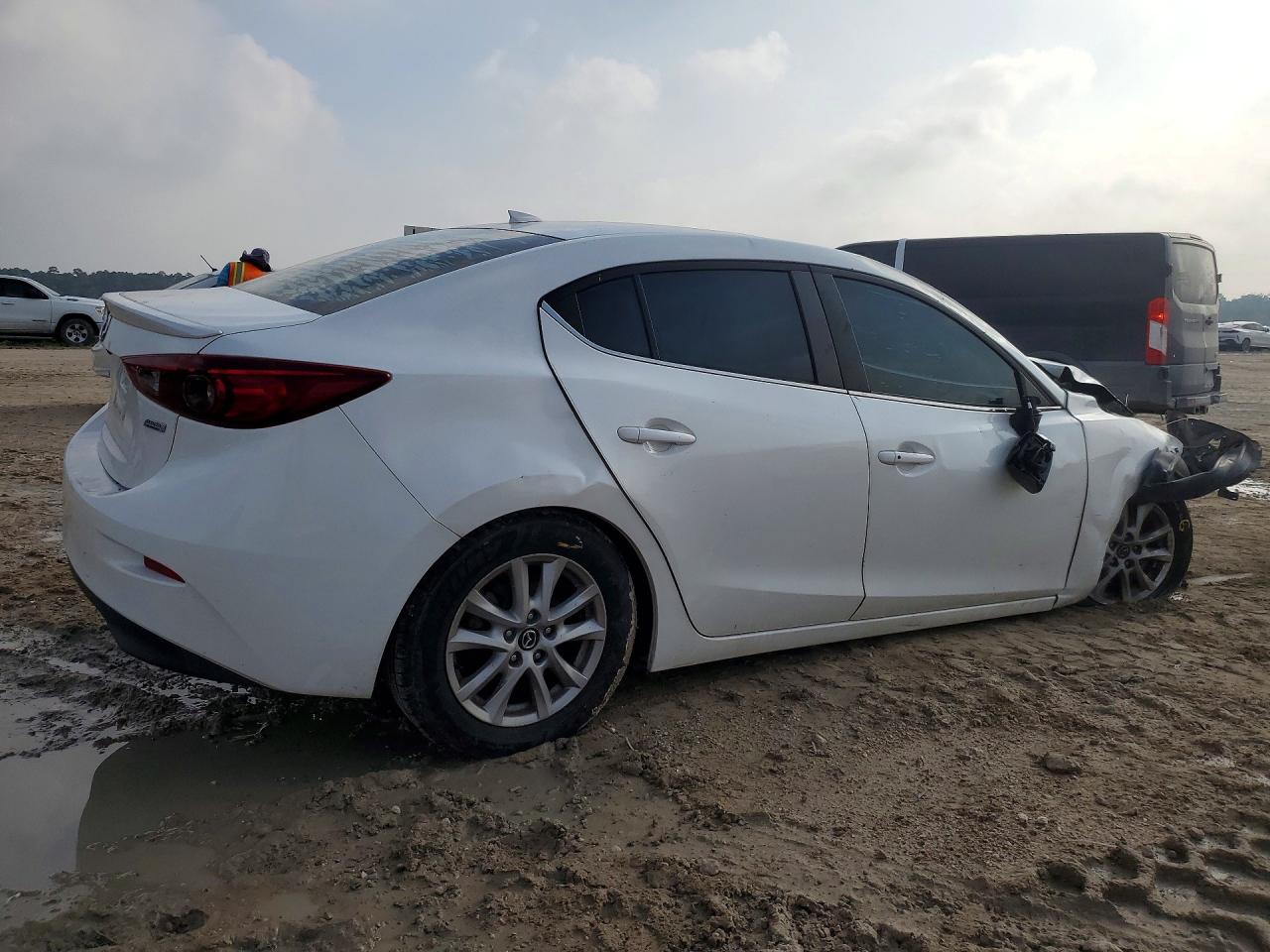 2015 Mazda 3 Grand Touring White vin: 3MZBM1W70FM234553