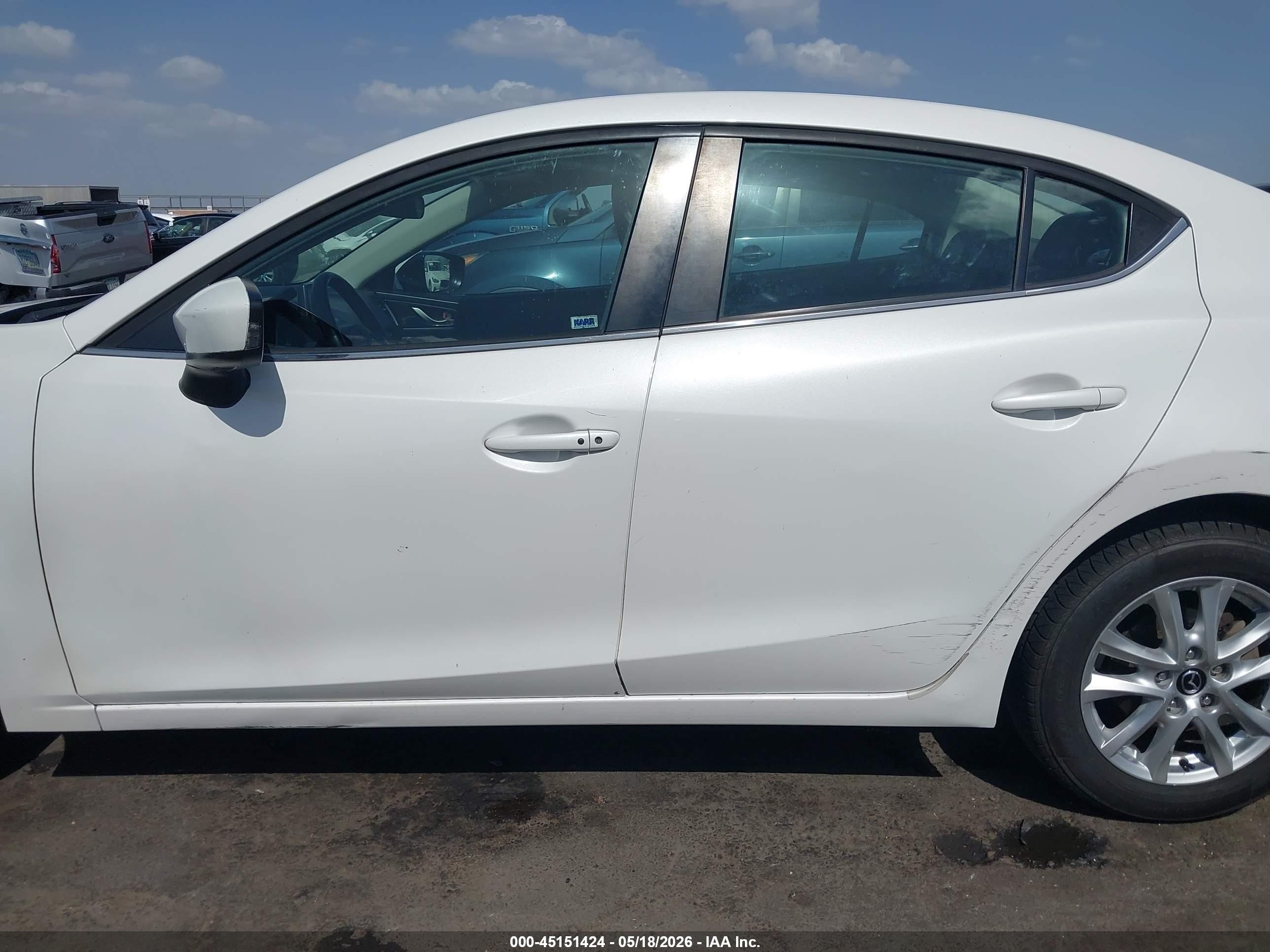 2015 Mazda Mazda3 I Grand Touring White vin: 3MZBM1W74FM143348