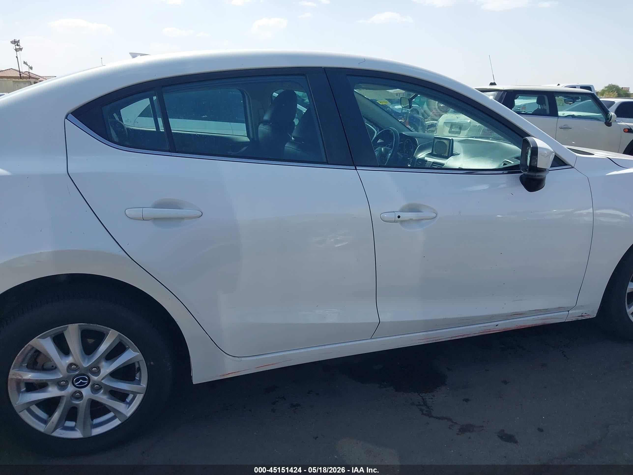 2015 Mazda Mazda3 I Grand Touring White vin: 3MZBM1W74FM143348